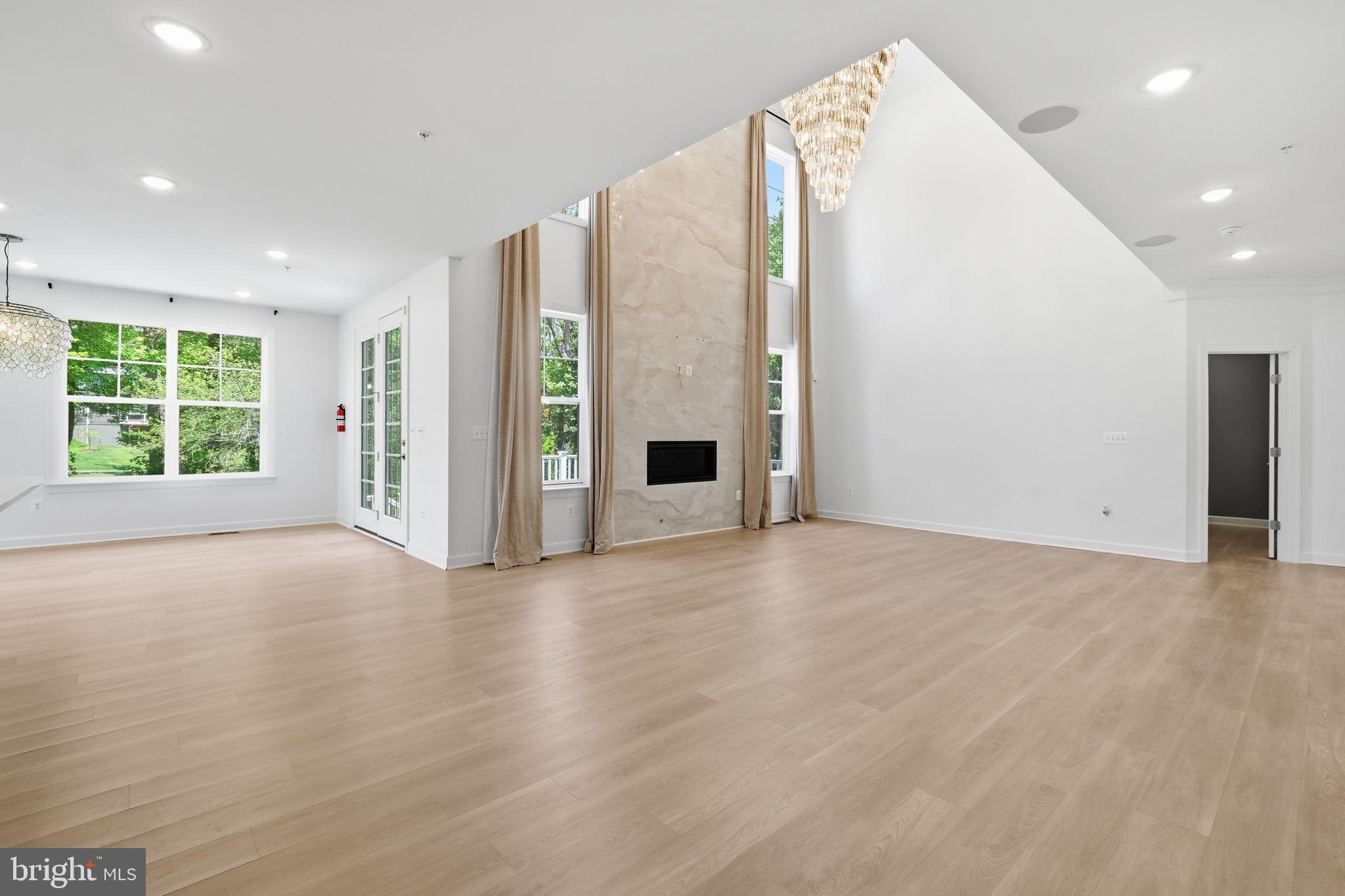 GLENN DALE - Residential