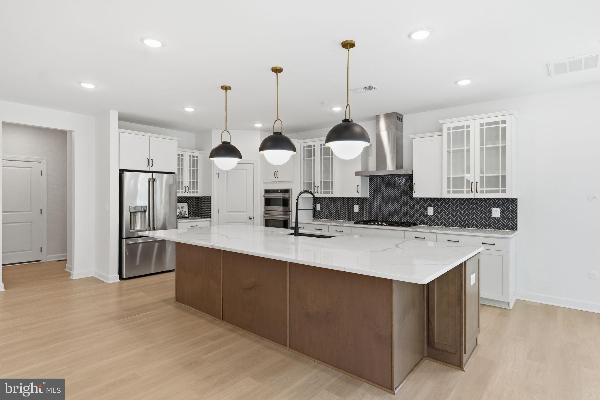 GLENN DALE - Residential