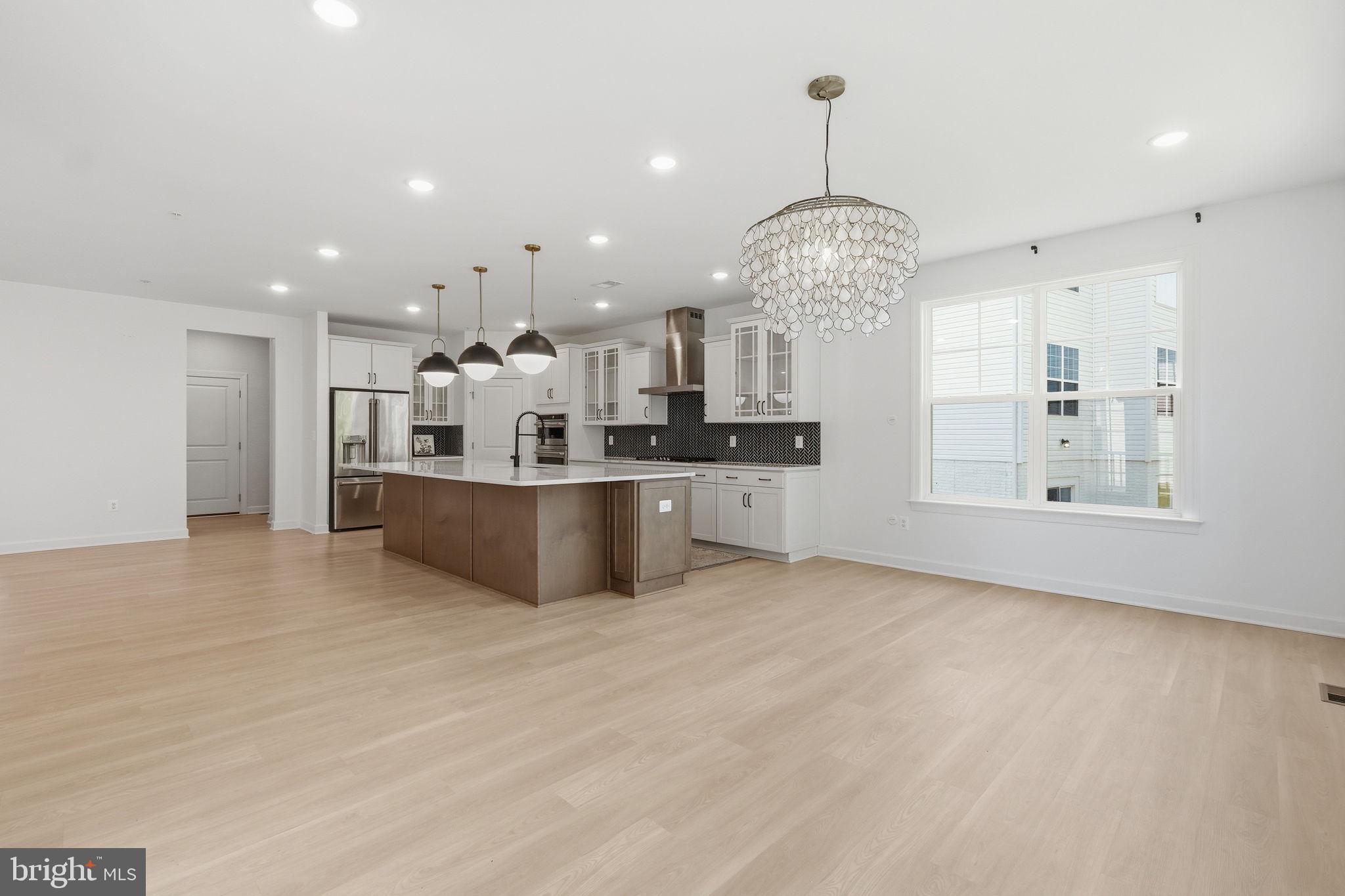 GLENN DALE - Residential