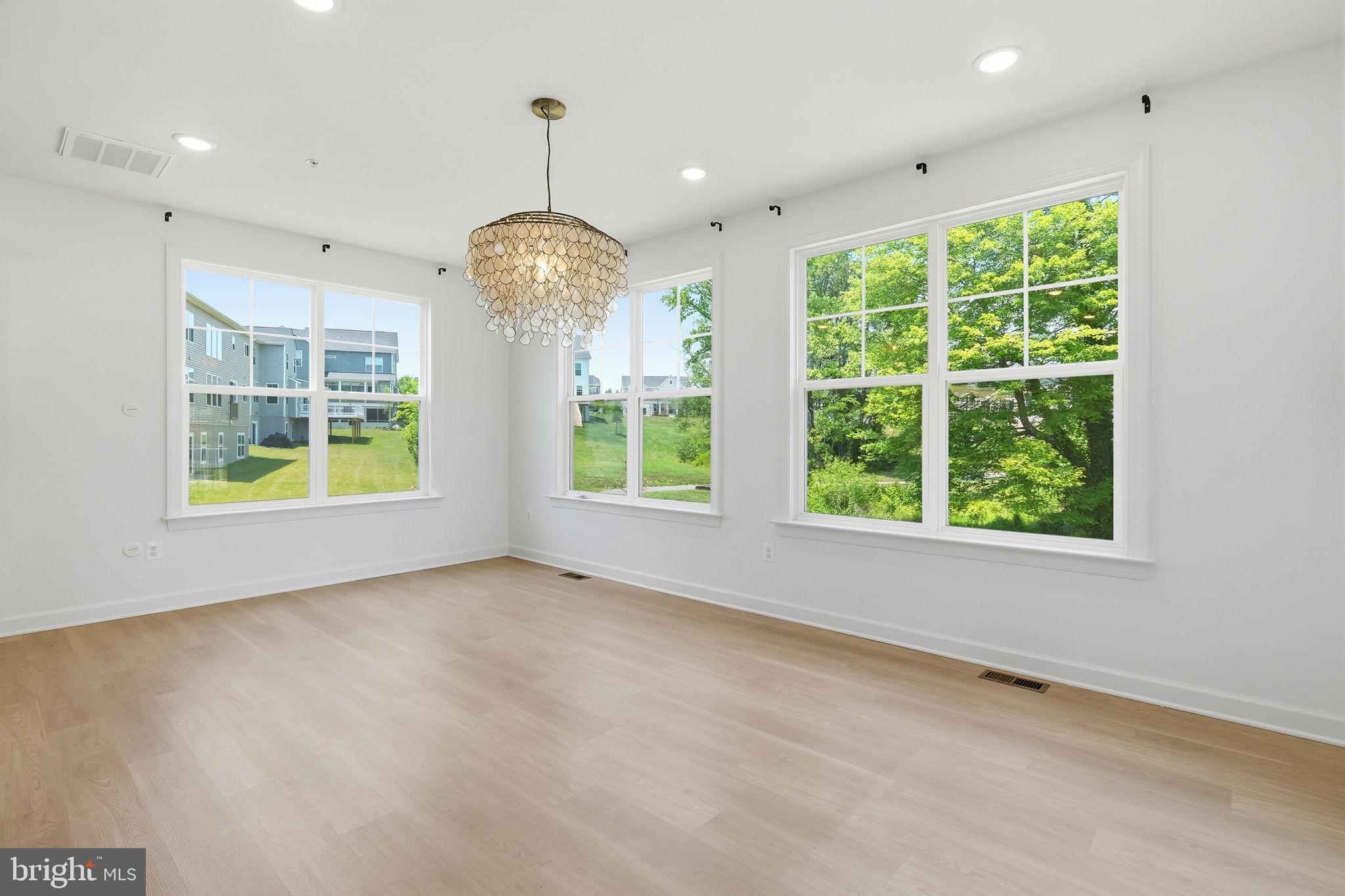 GLENN DALE - Residential
