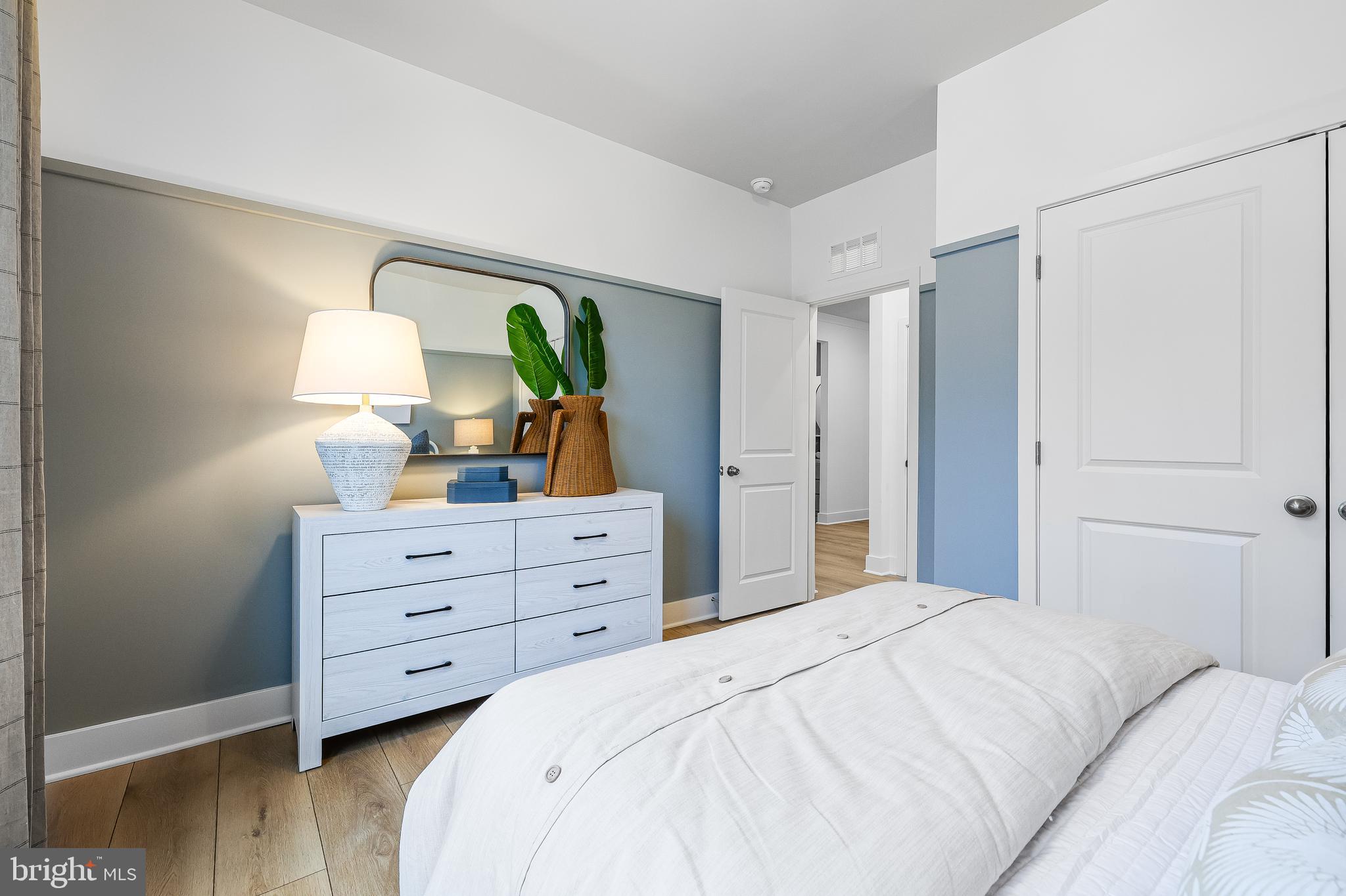 BRIDGEWATER - Residential