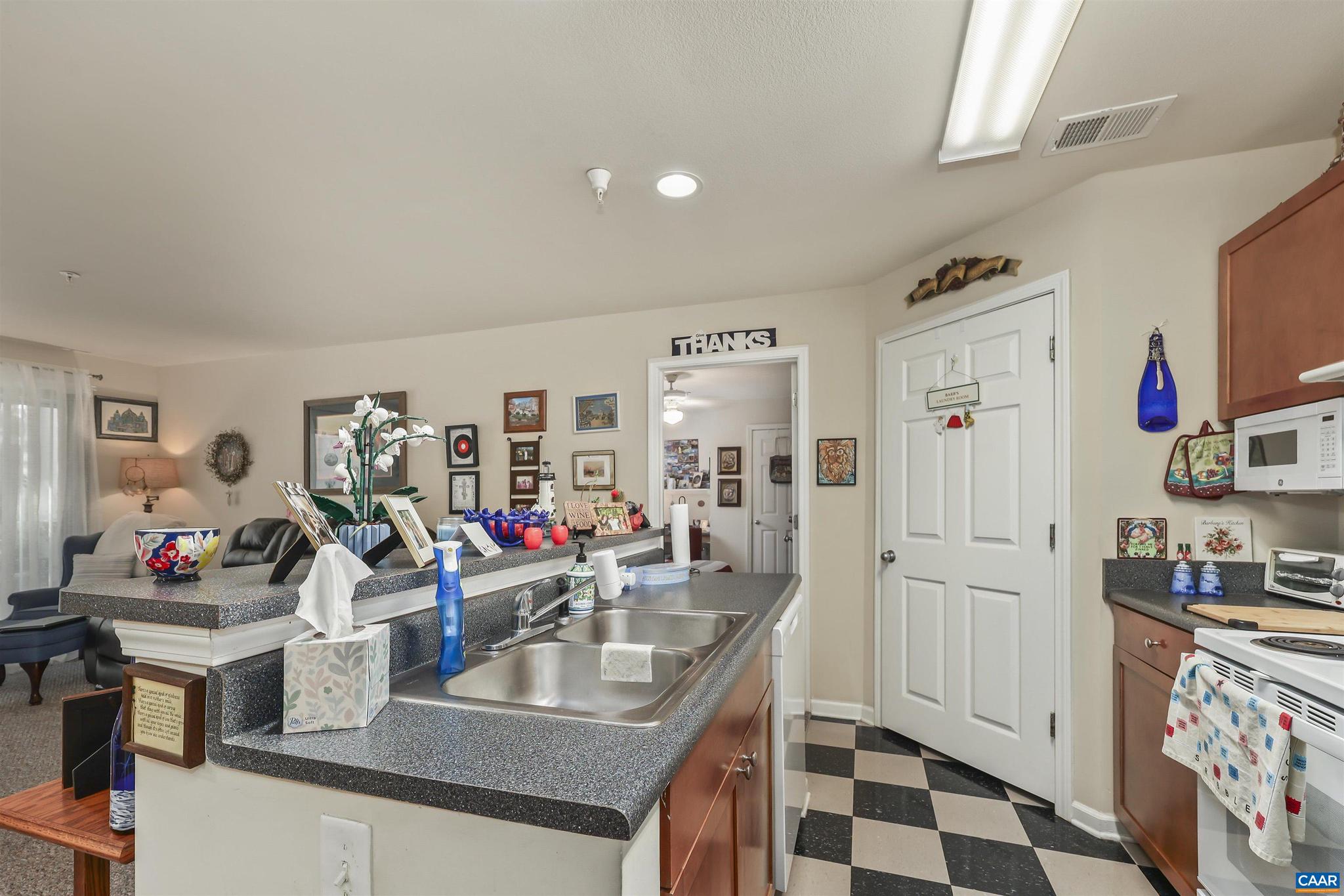 EAGLES LANDING - Residential