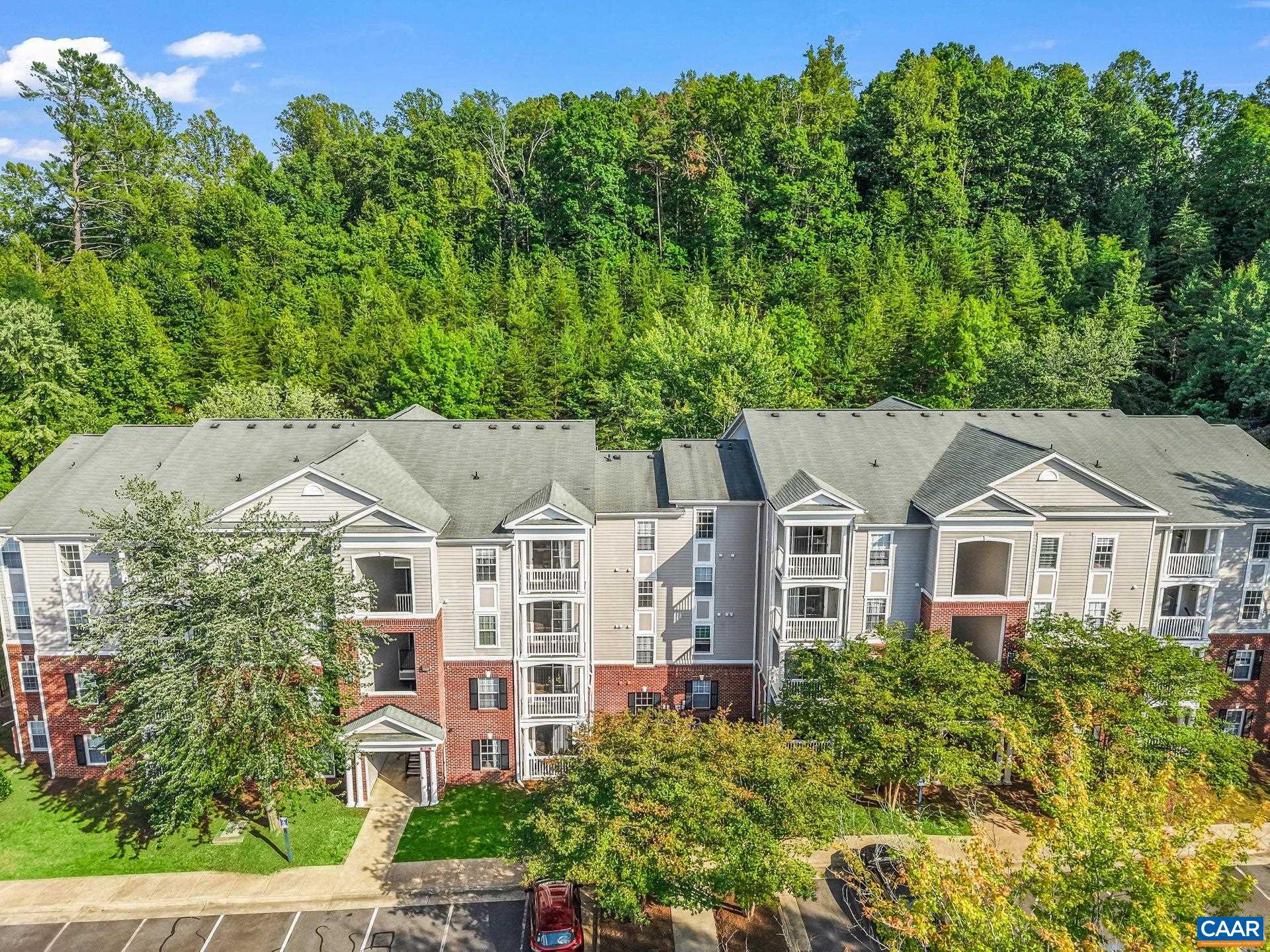 EAGLES LANDING - Residential