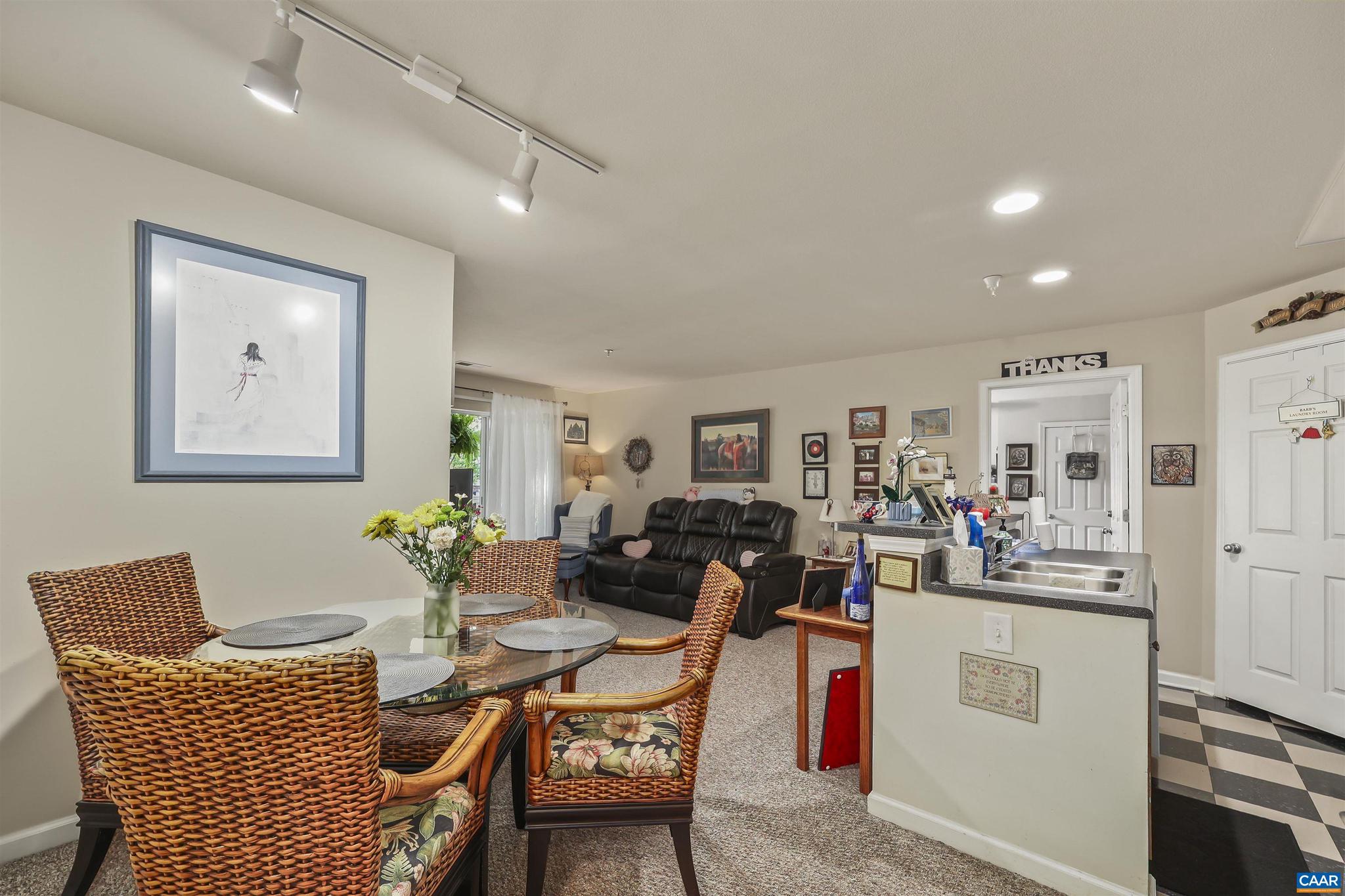 EAGLES LANDING - Residential