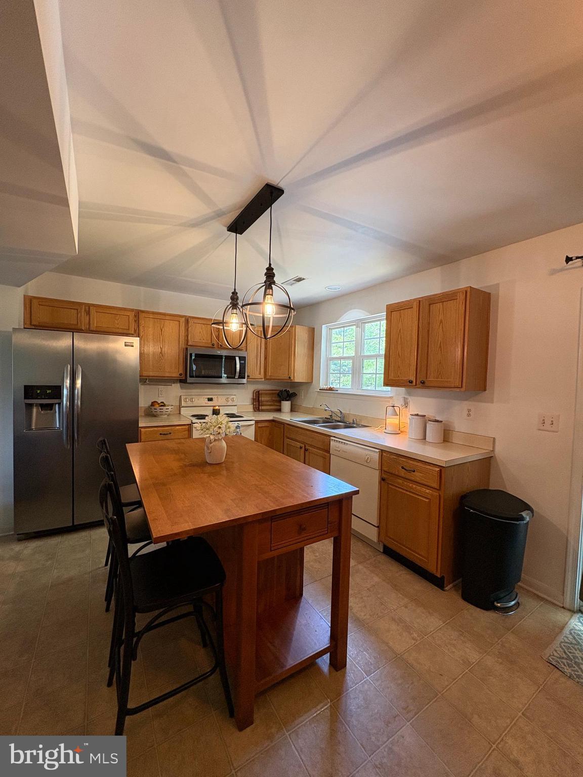 ROLLING ACRES - Residential