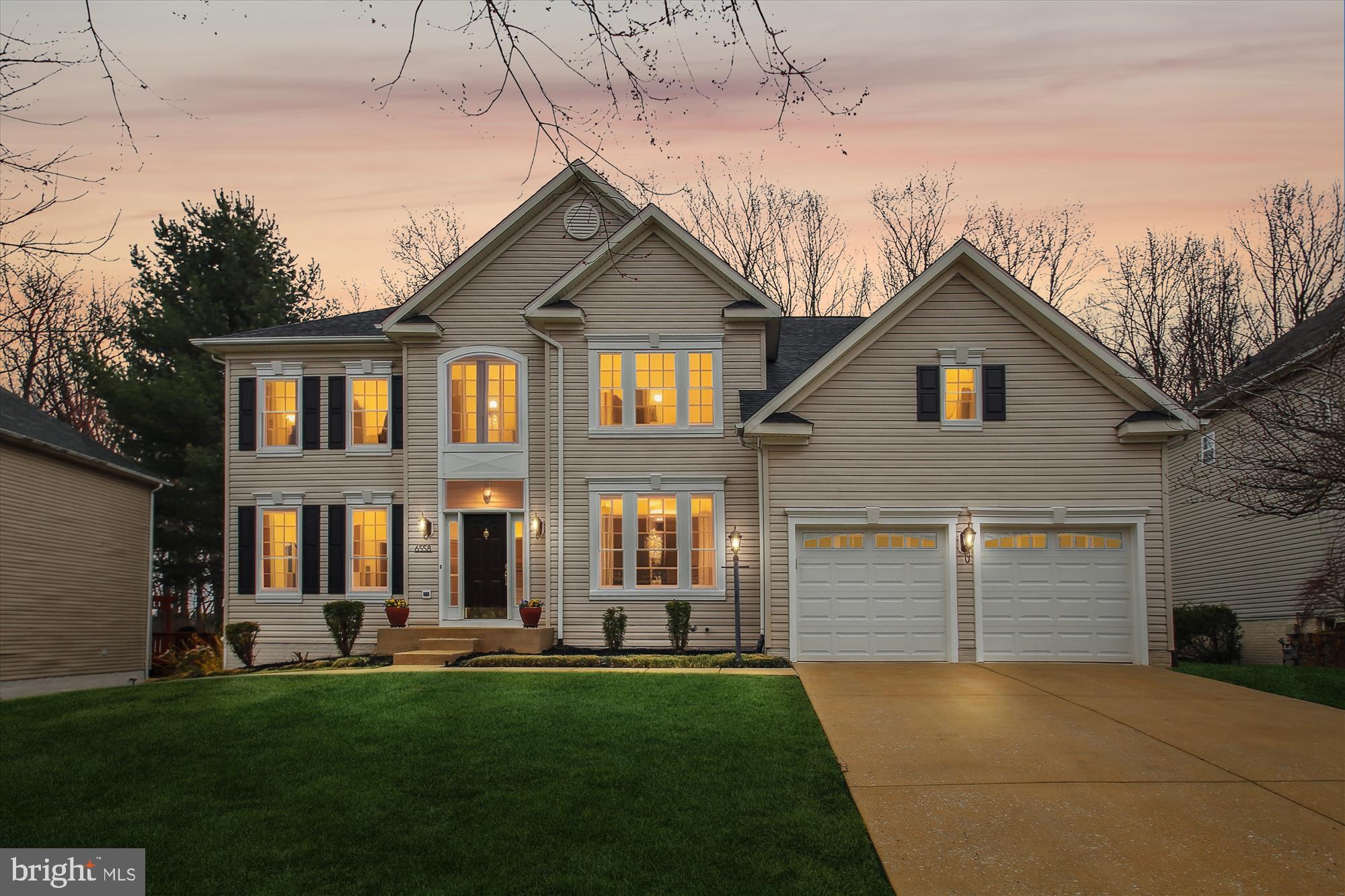 VILLAGE OF RIVER HILL - Residential