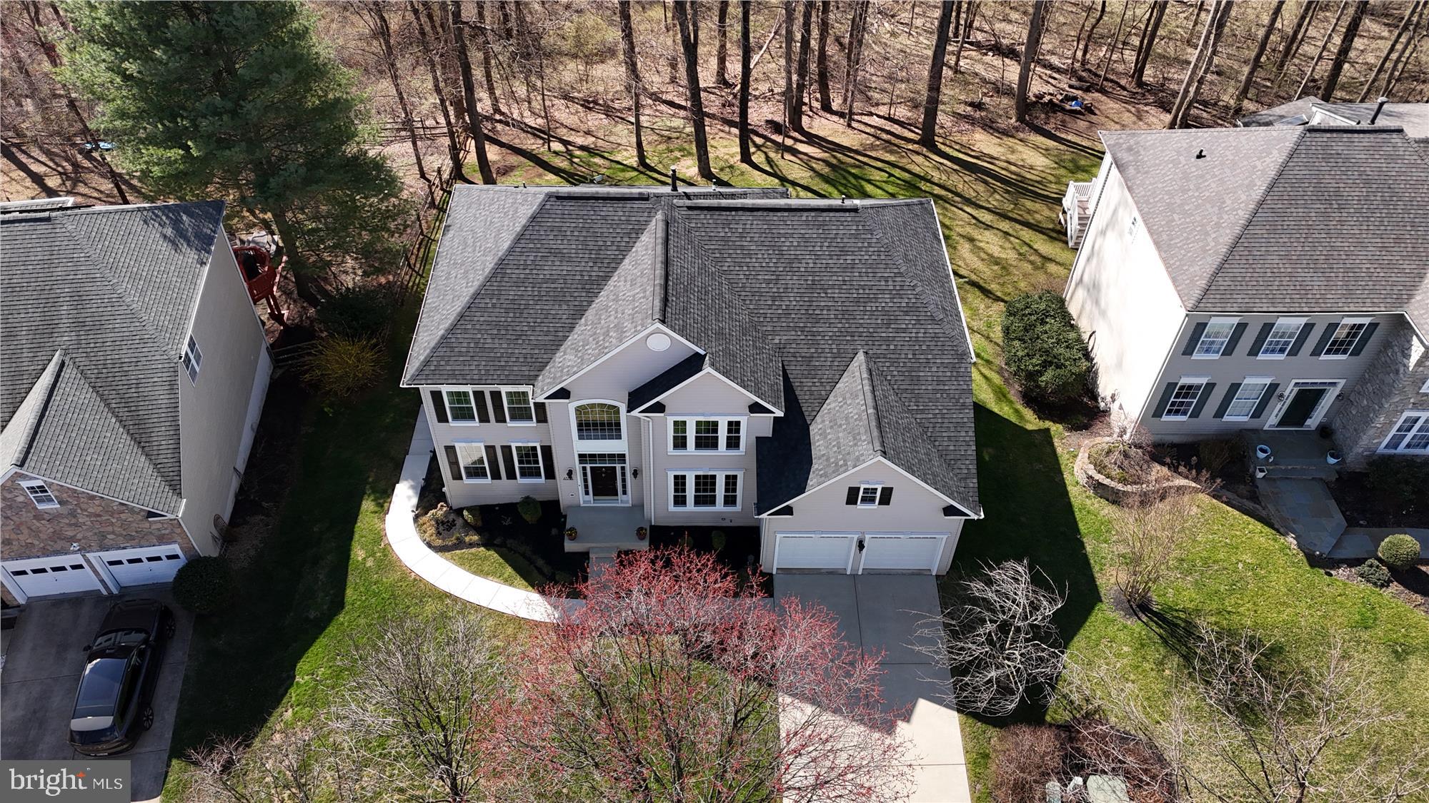 VILLAGE OF RIVER HILL - Residential