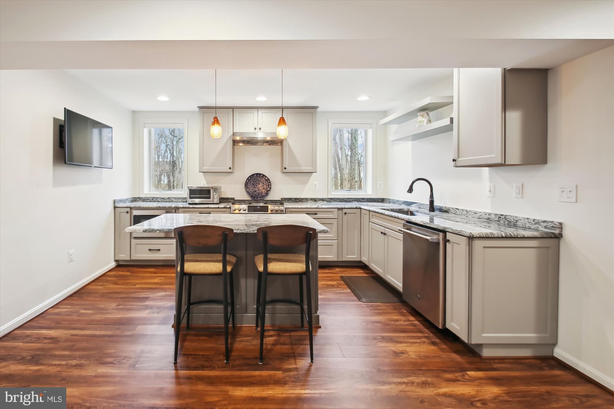VILLAGE OF RIVER HILL - Residential