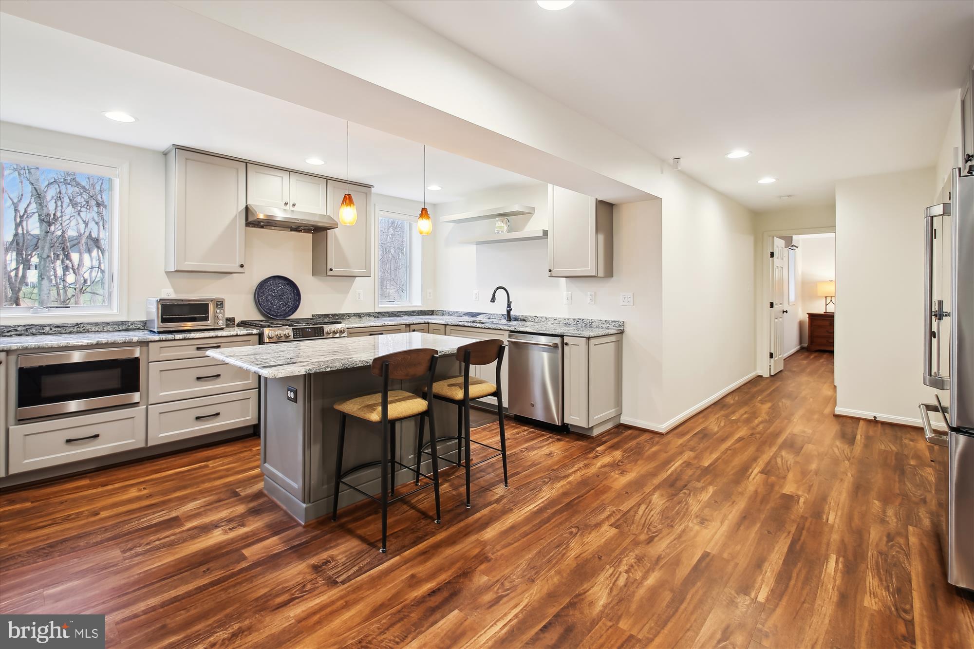 VILLAGE OF RIVER HILL - Residential