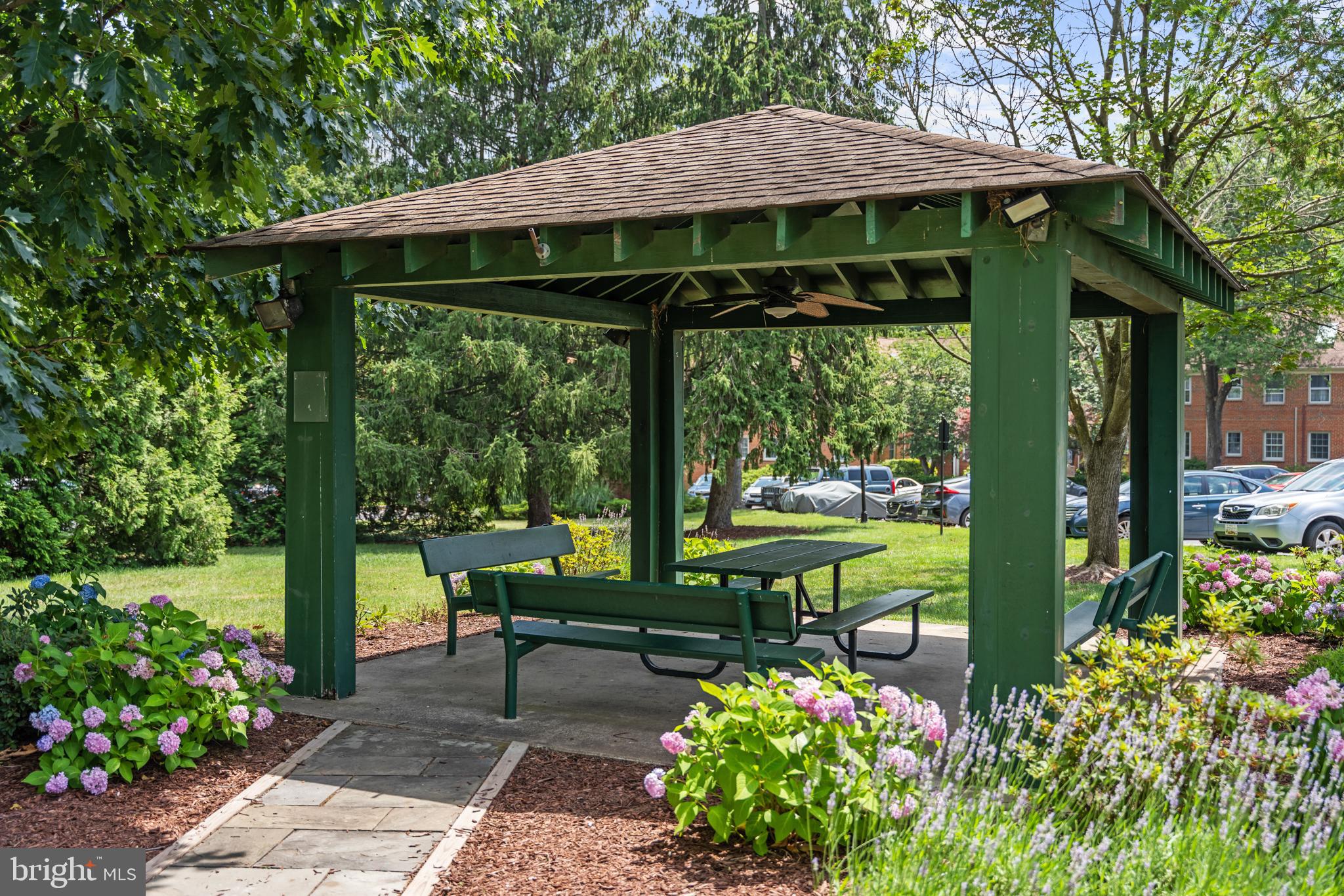 ROCK CREEK GARDENS - Residential
