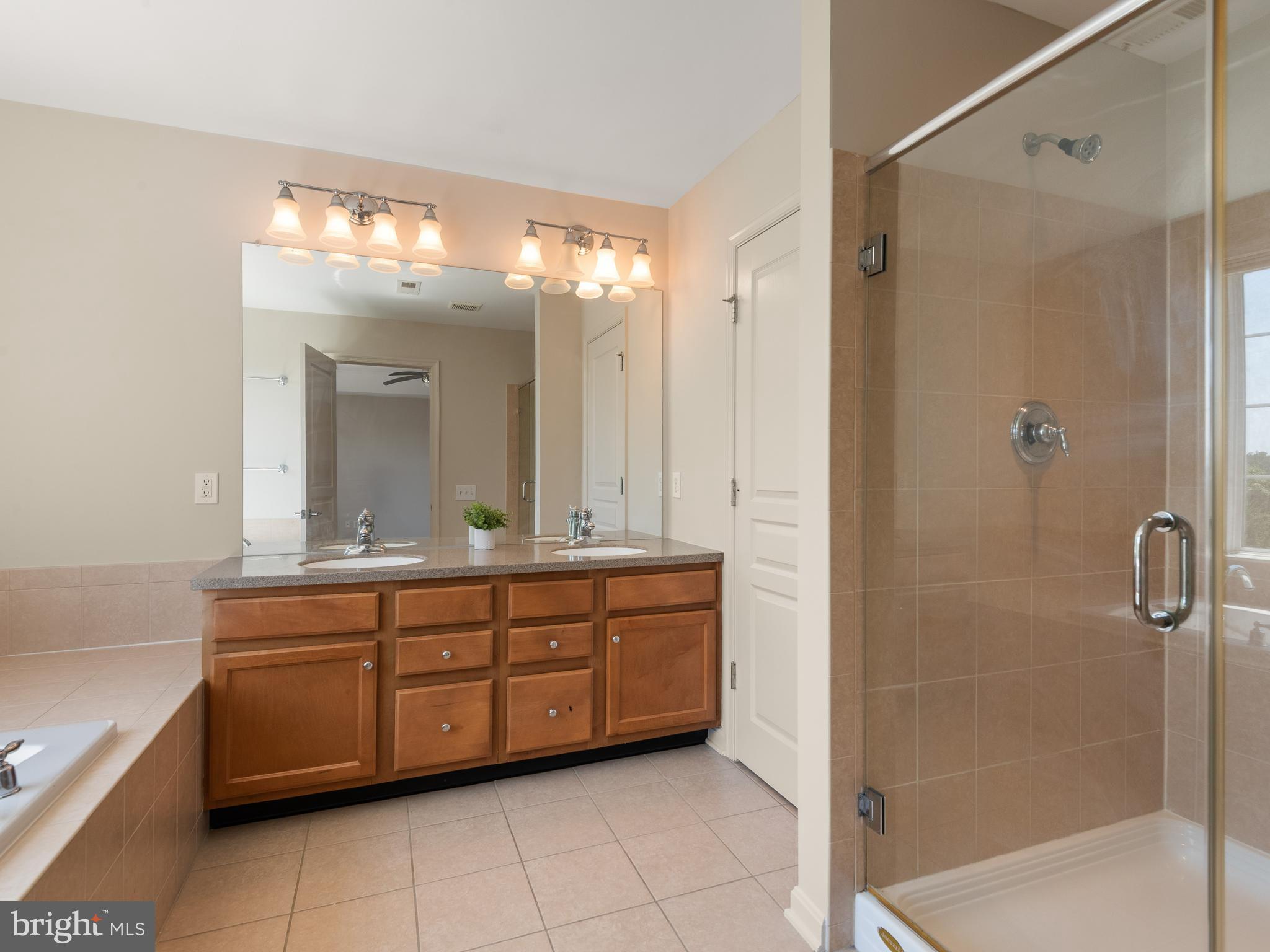 APPLECROSS - Residential