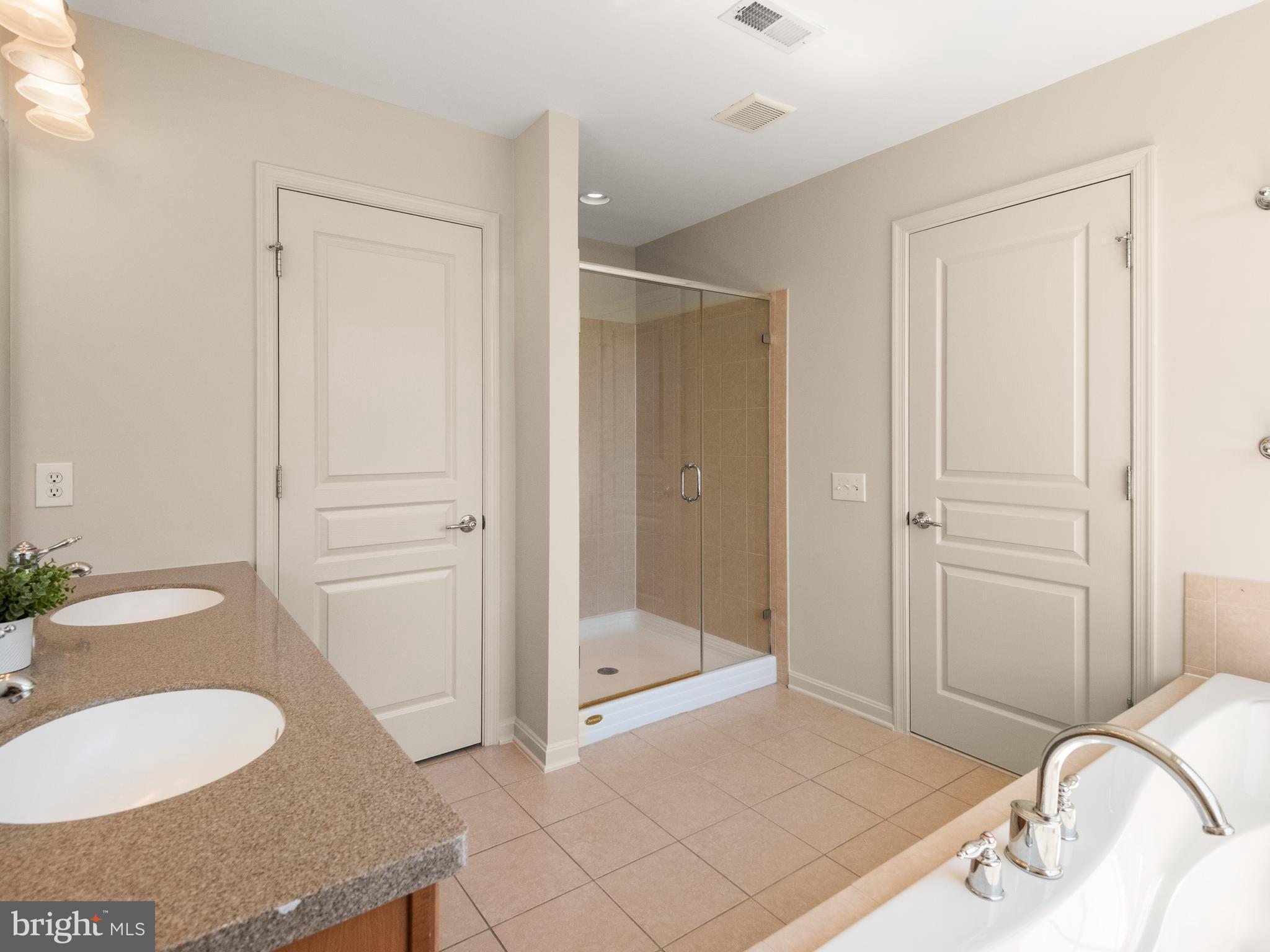 APPLECROSS - Residential