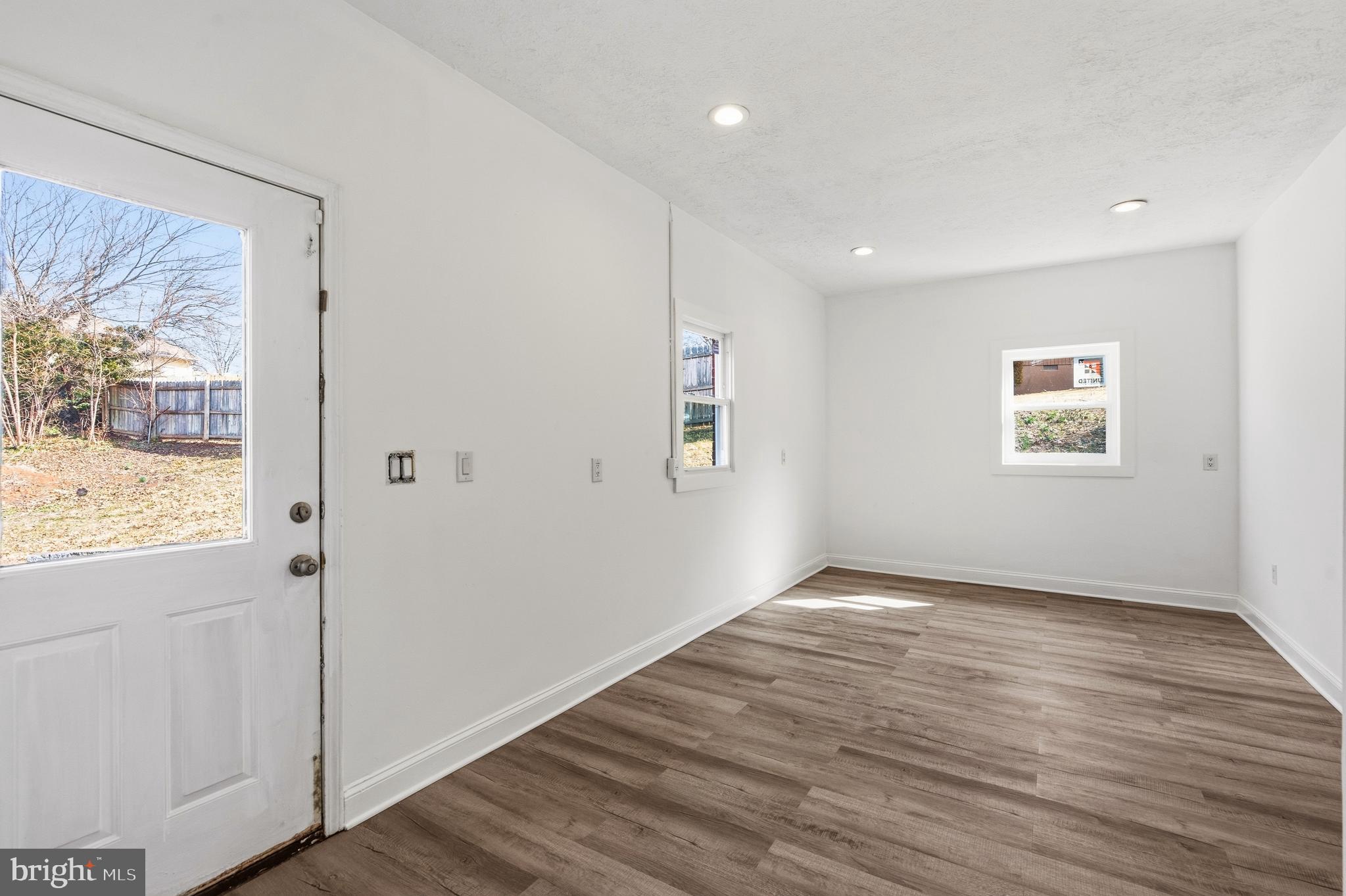 FARMINGTON HEIGHTS - Residential