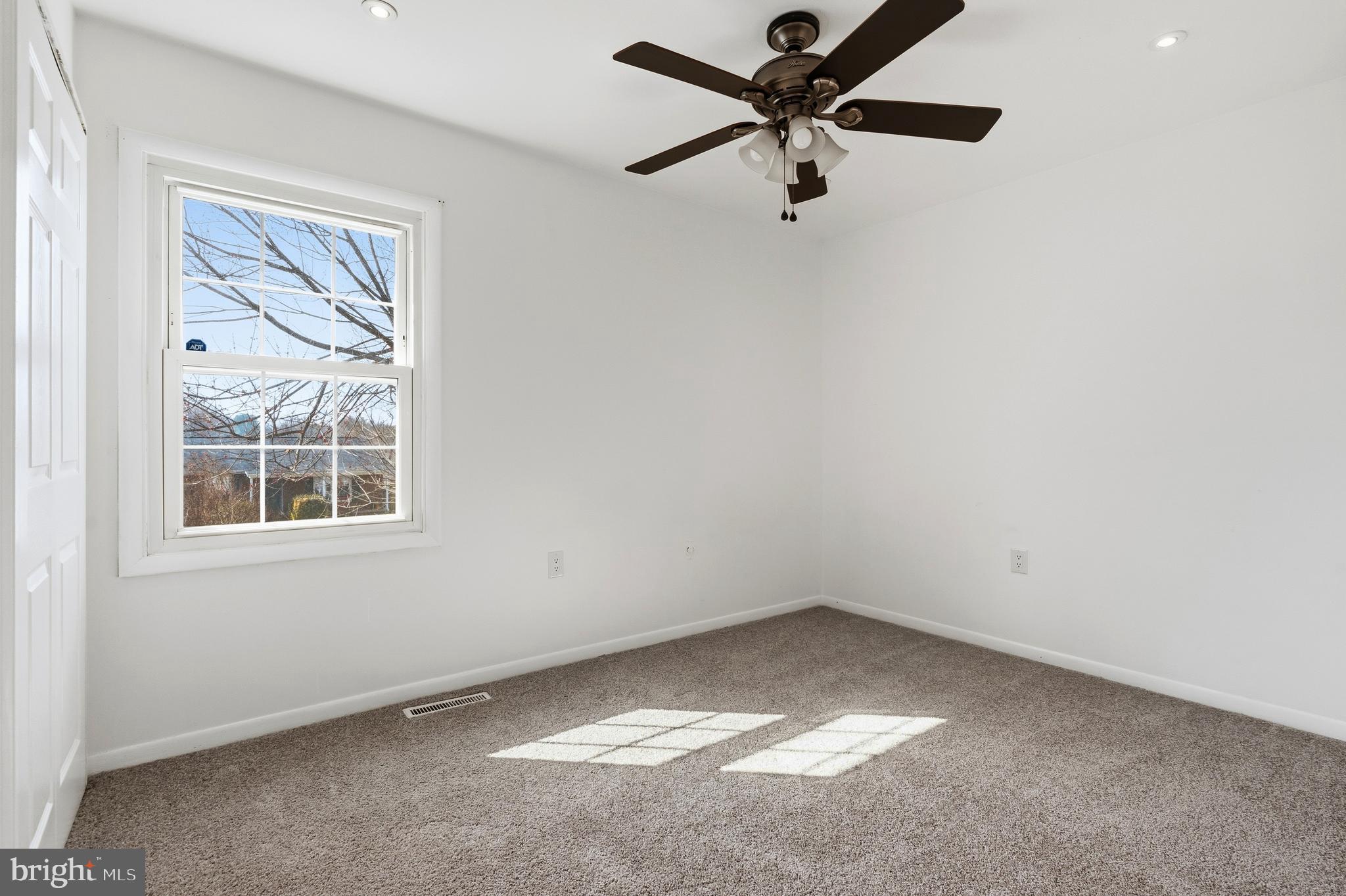 FARMINGTON HEIGHTS - Residential