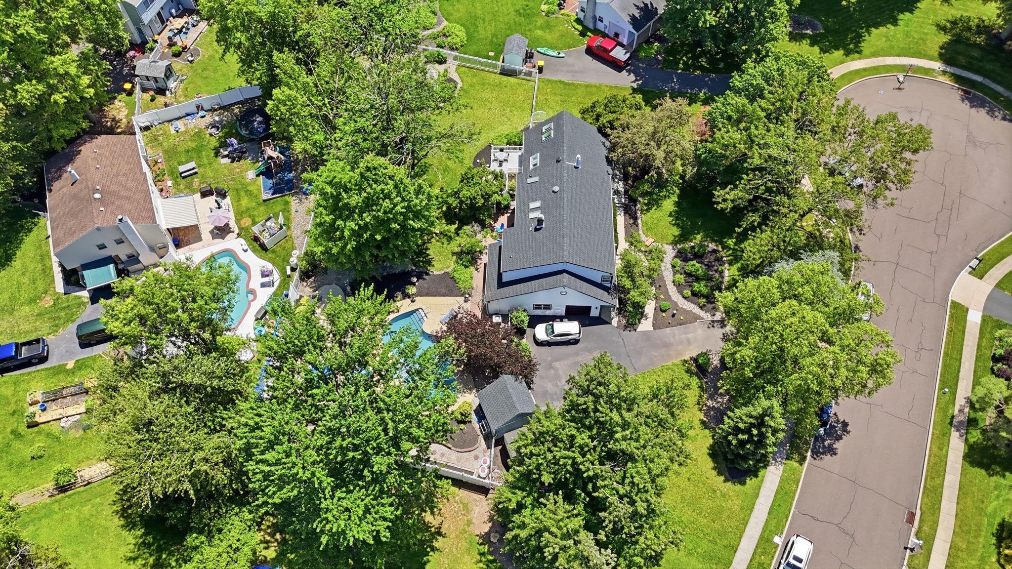 TOWER HILL WOODS - Residential