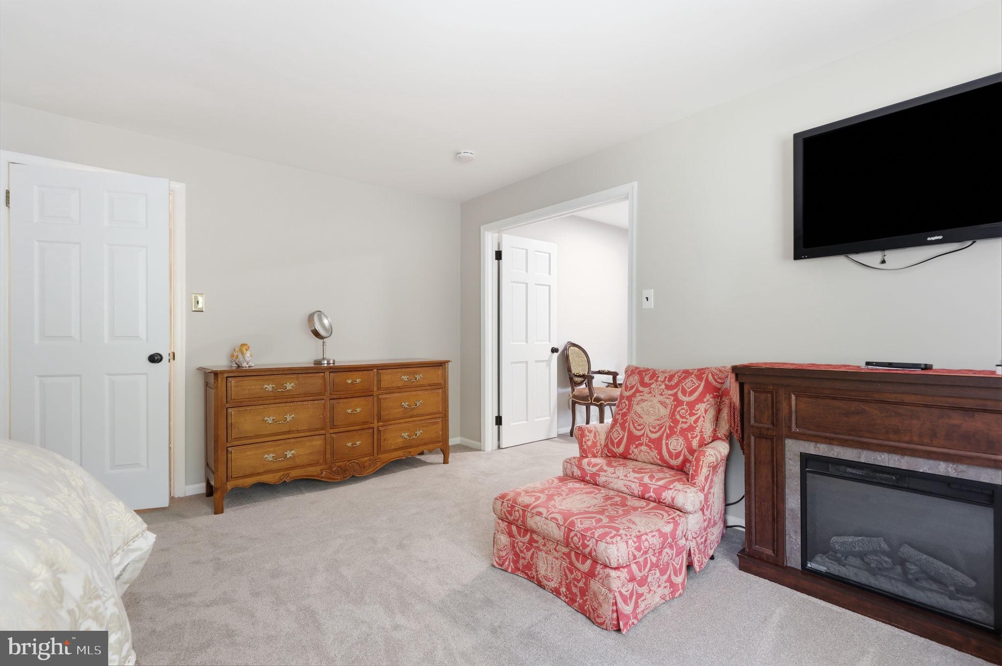 TOWER HILL WOODS - Residential