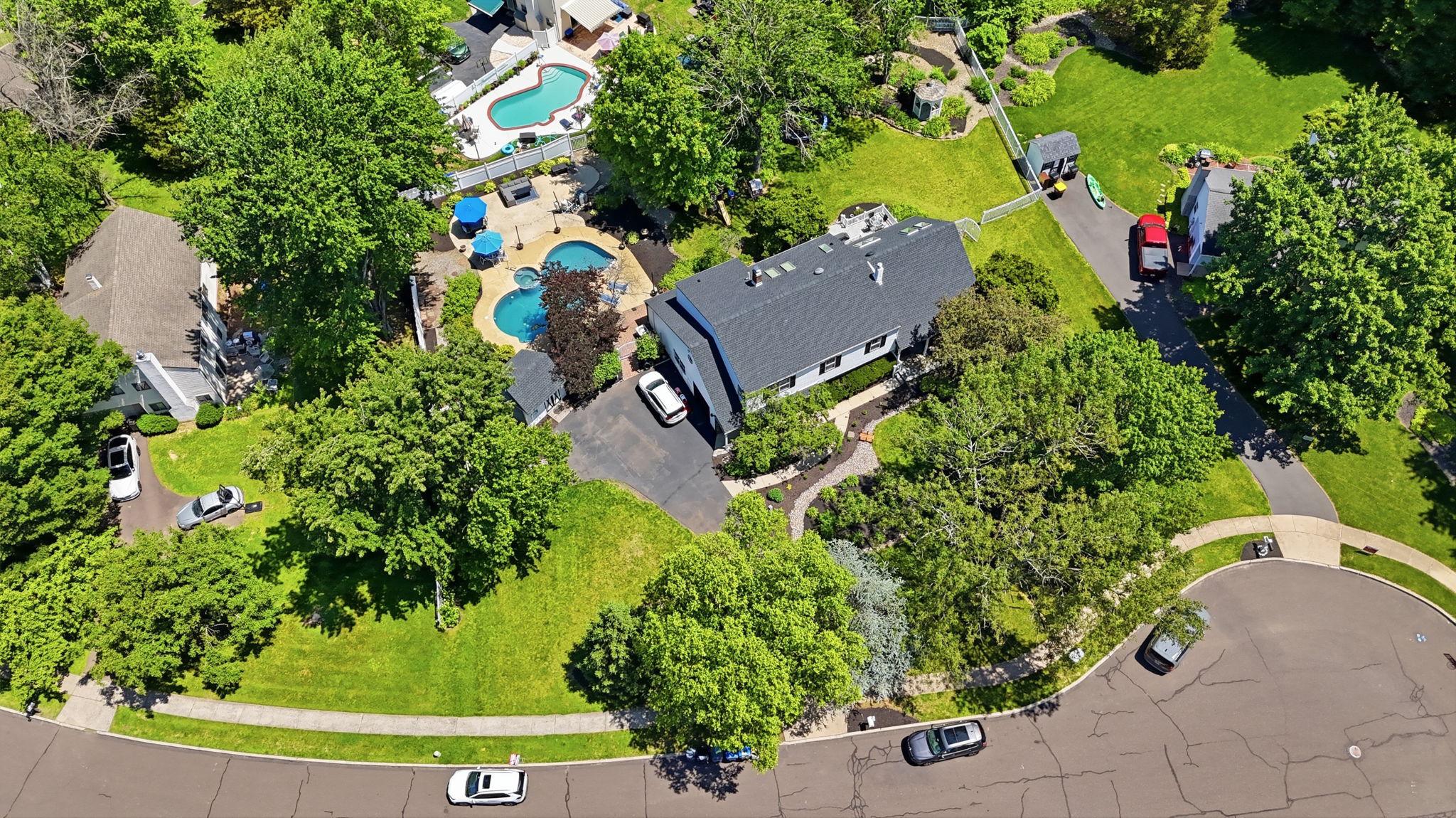 TOWER HILL WOODS - Residential