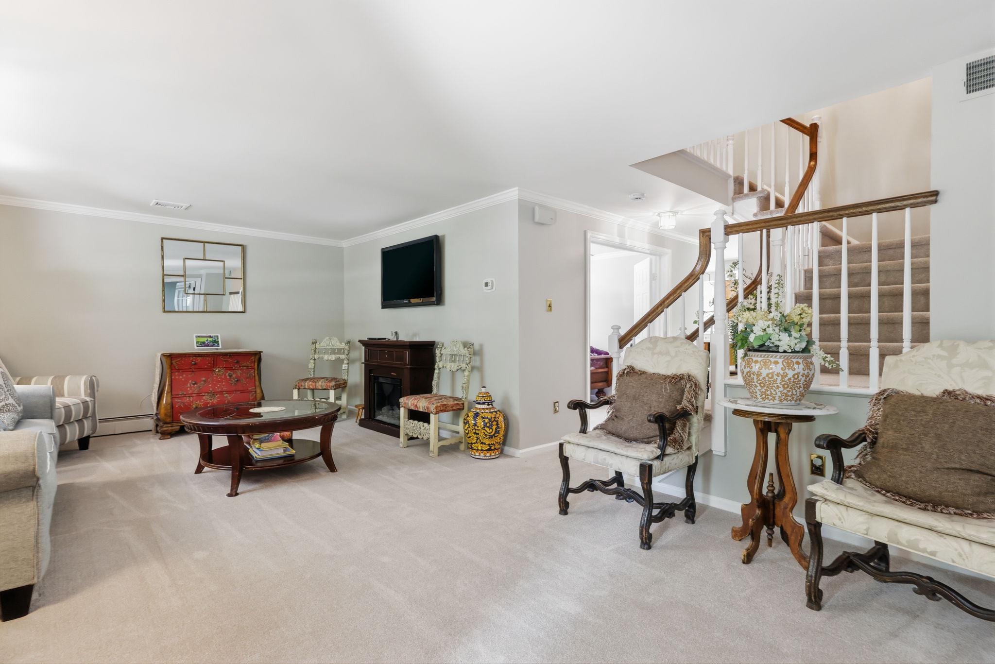 TOWER HILL WOODS - Residential
