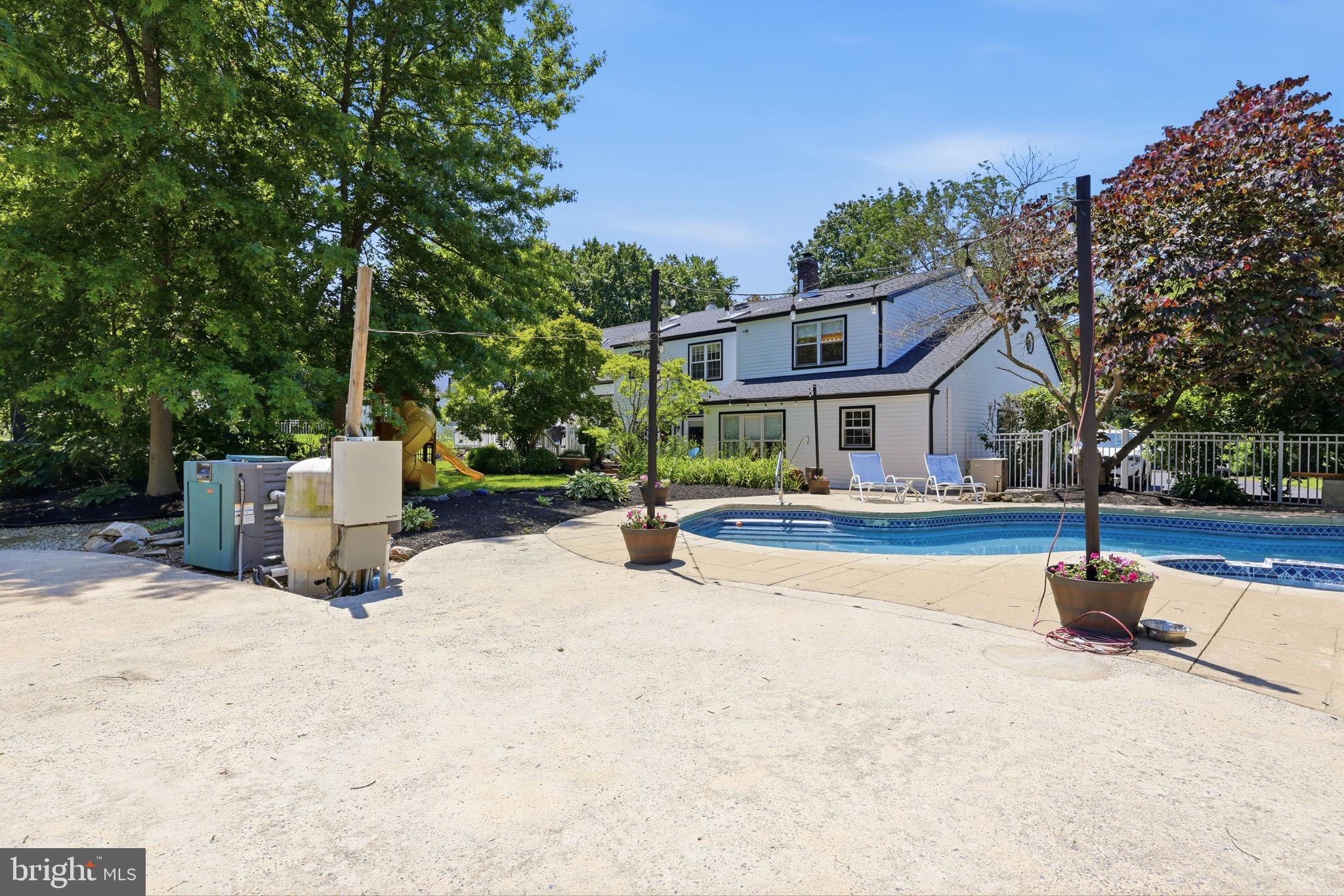 TOWER HILL WOODS - Residential