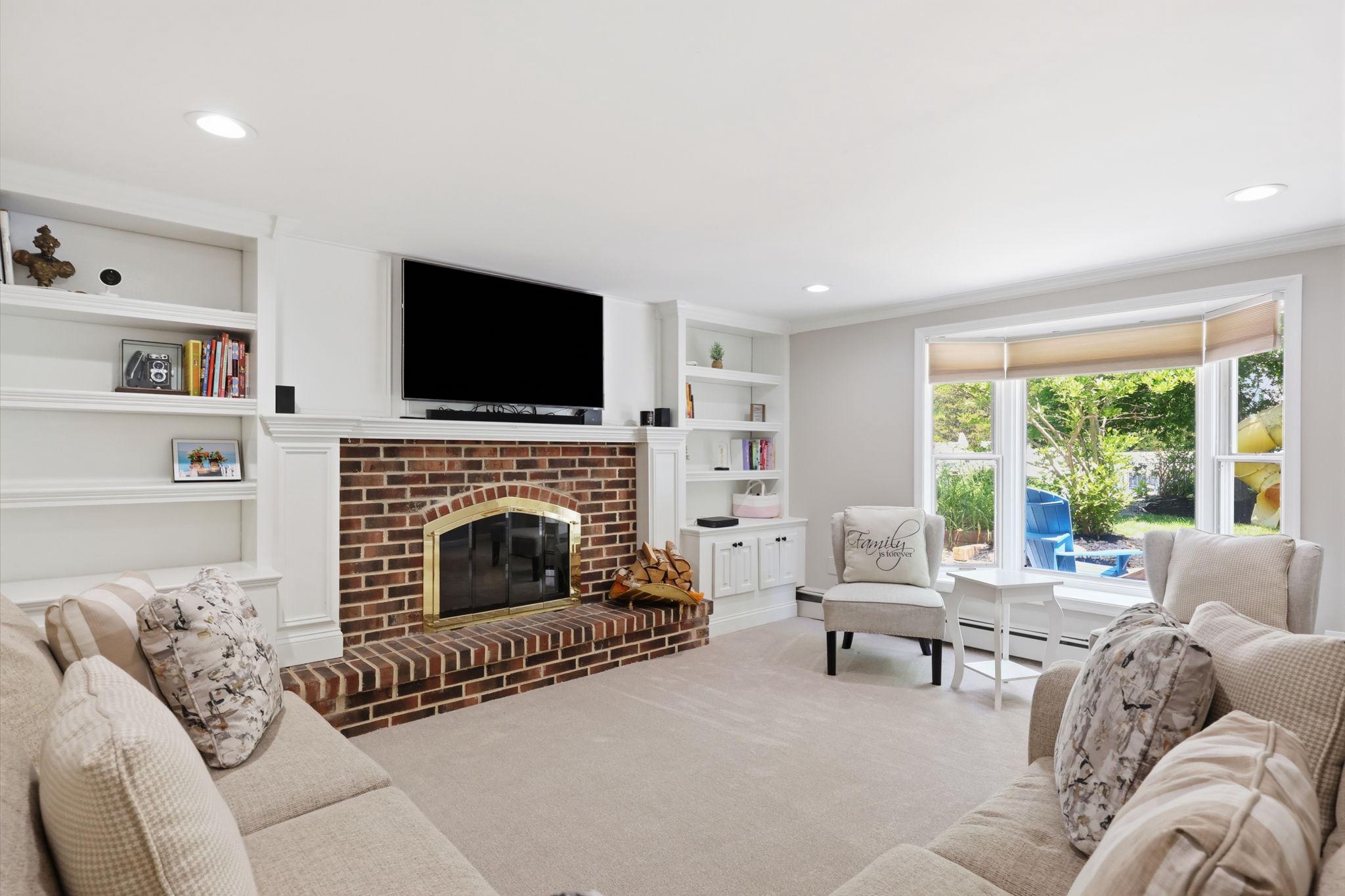 TOWER HILL WOODS - Residential