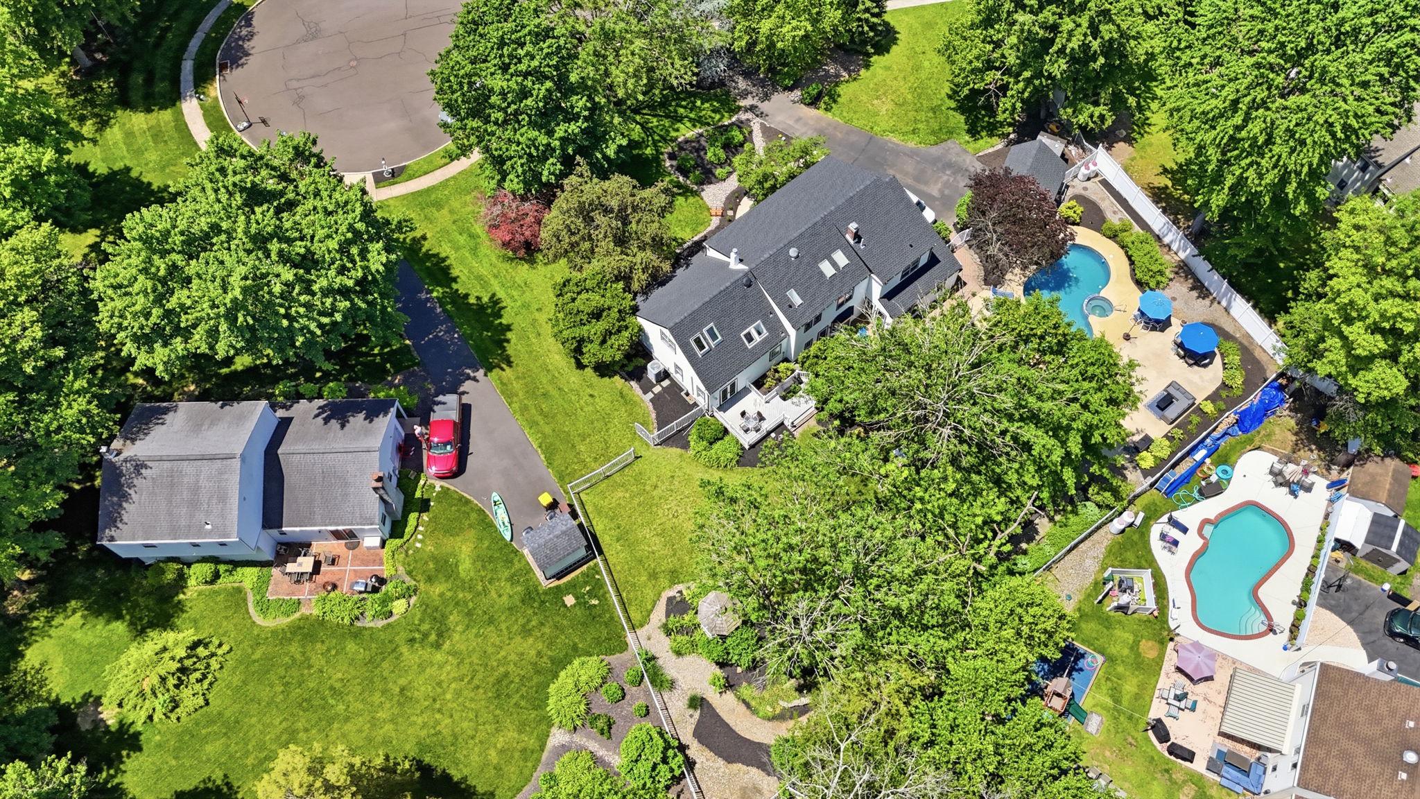 TOWER HILL WOODS - Residential