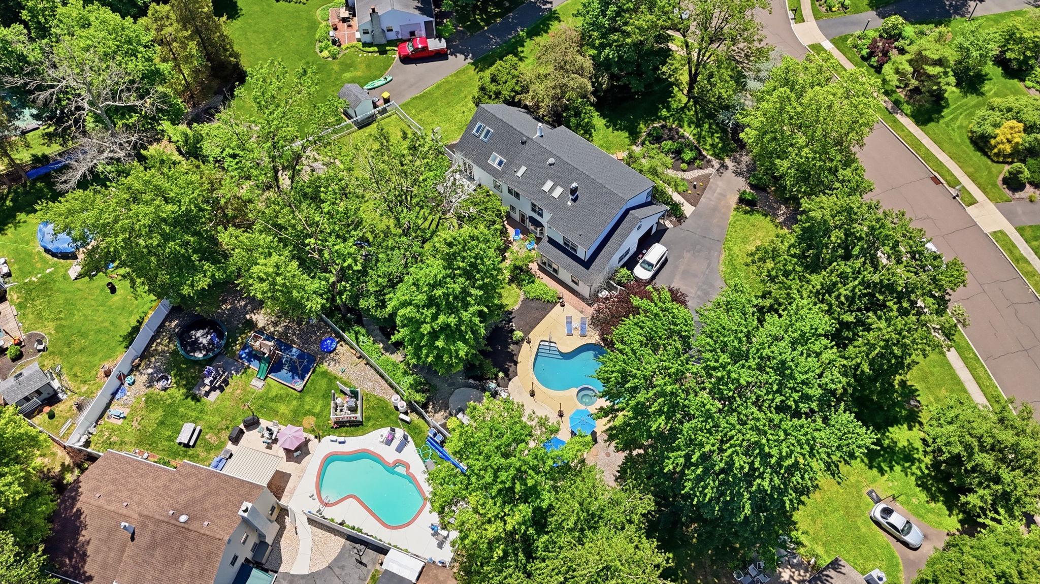 TOWER HILL WOODS - Residential