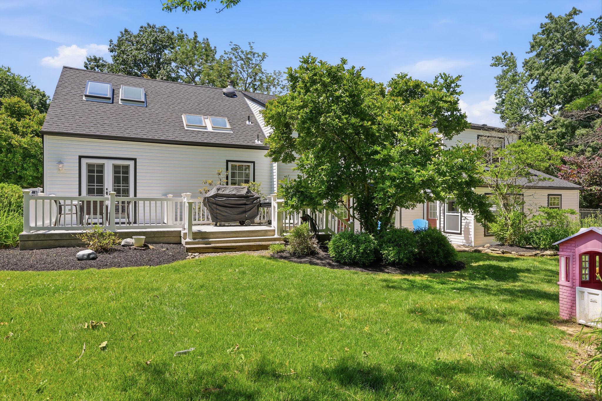 TOWER HILL WOODS - Residential