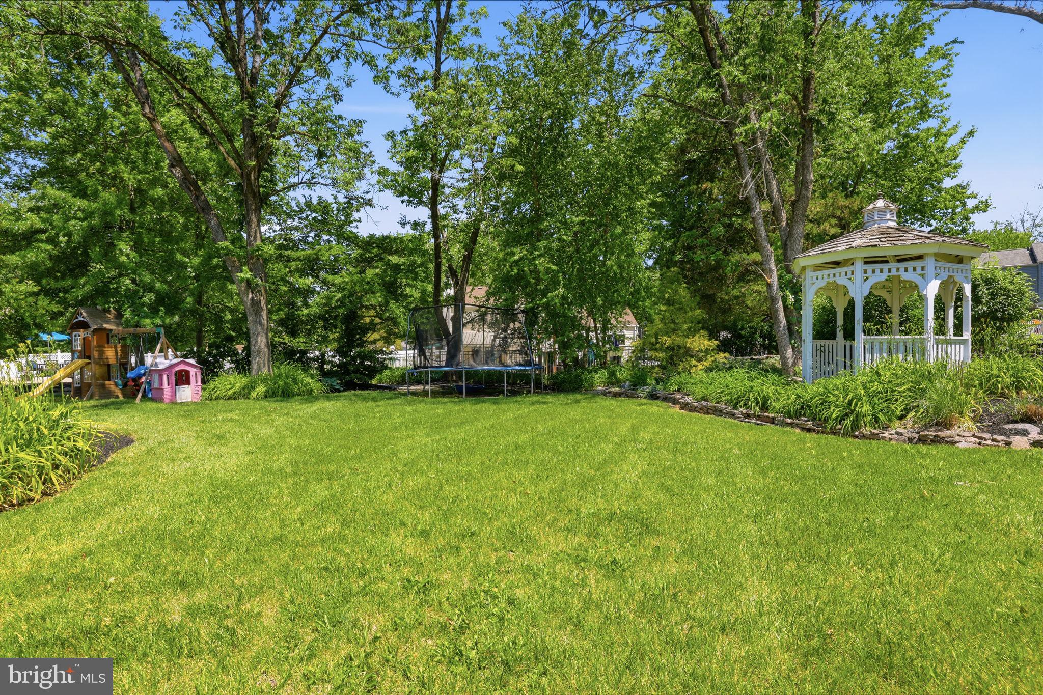 TOWER HILL WOODS - Residential
