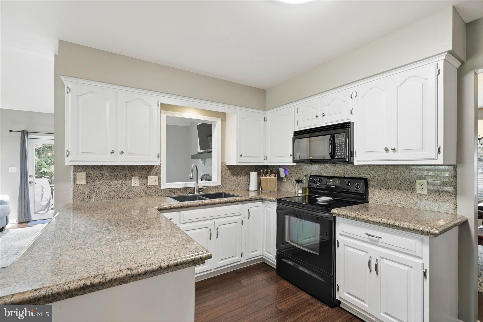 HOFFMAN HEIGHTS - Residential