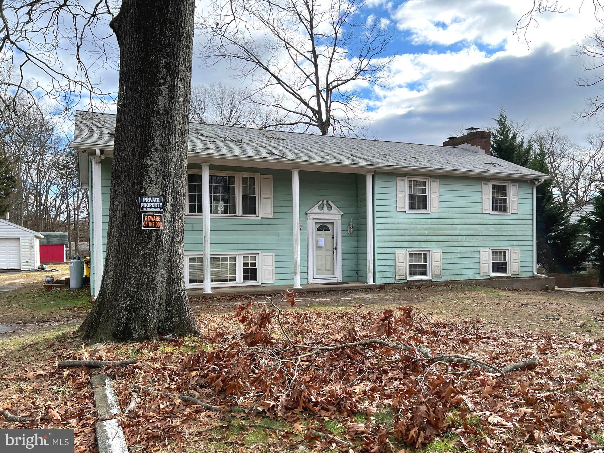 LAKE SHORE - Residential