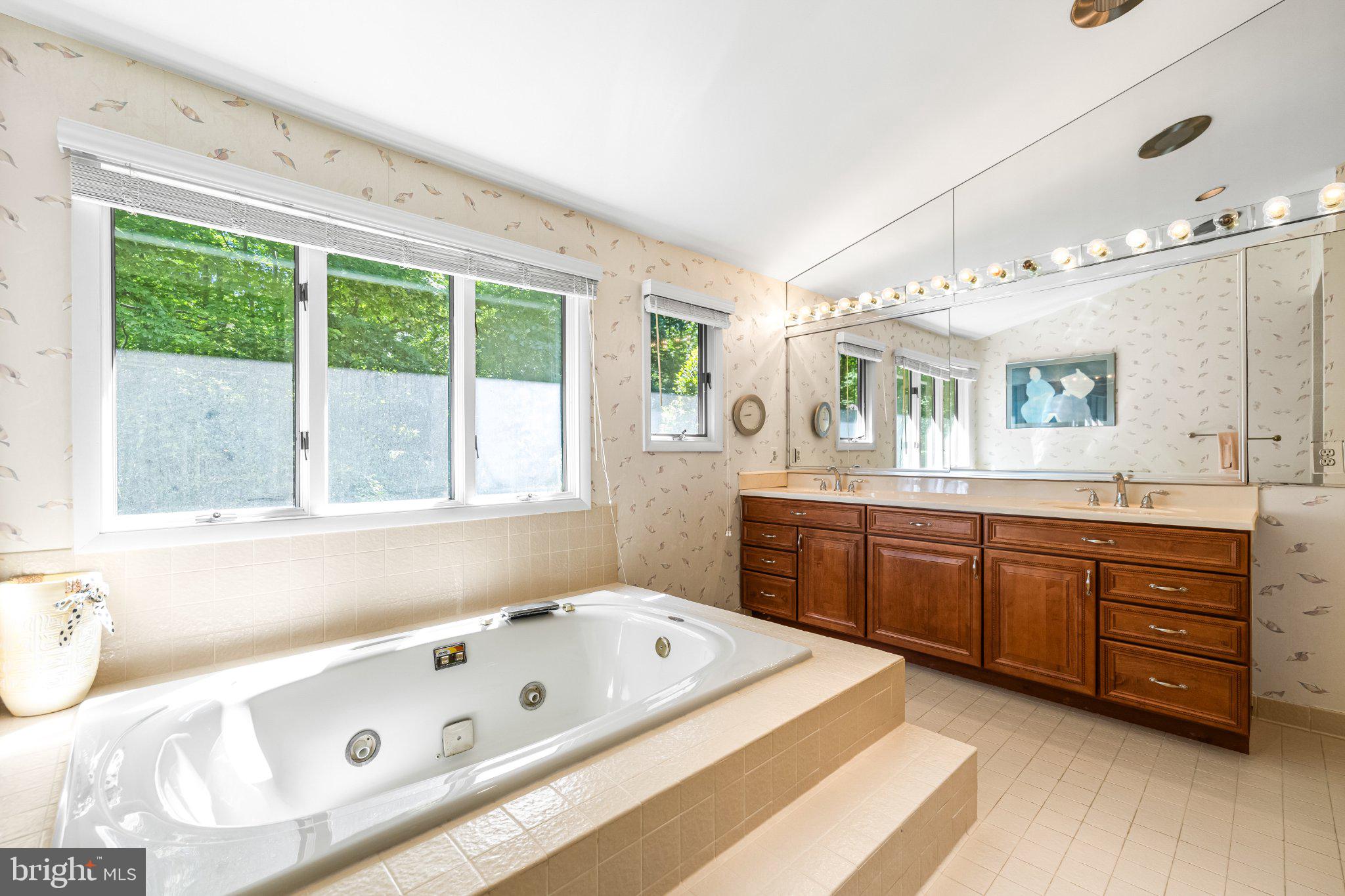 WORTHINGTON VALLEY ESTATES - Residential