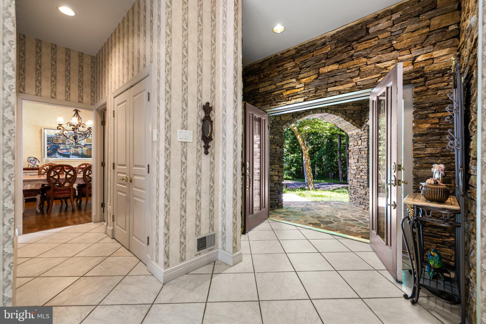 WORTHINGTON VALLEY ESTATES - Residential