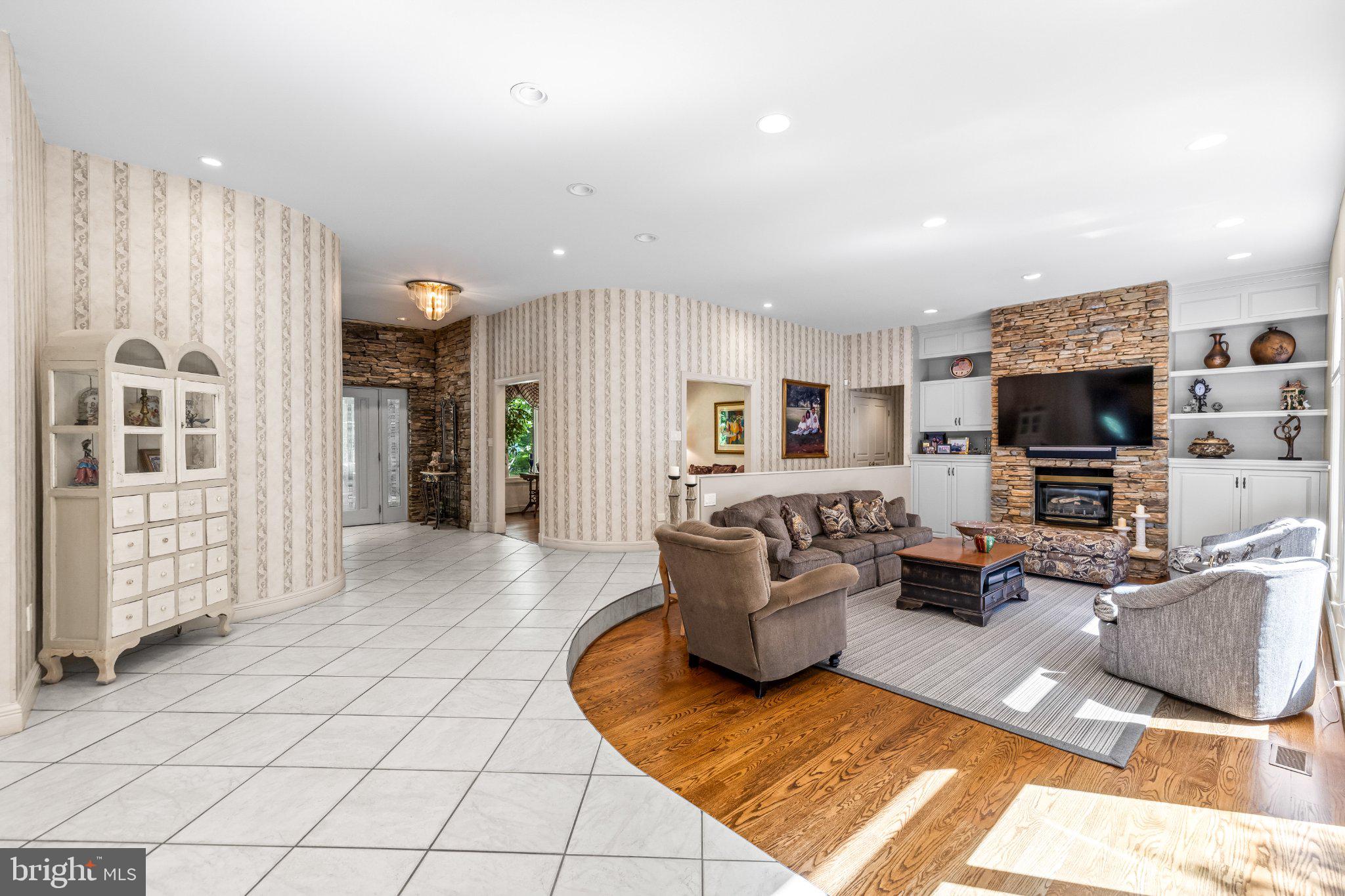 WORTHINGTON VALLEY ESTATES - Residential