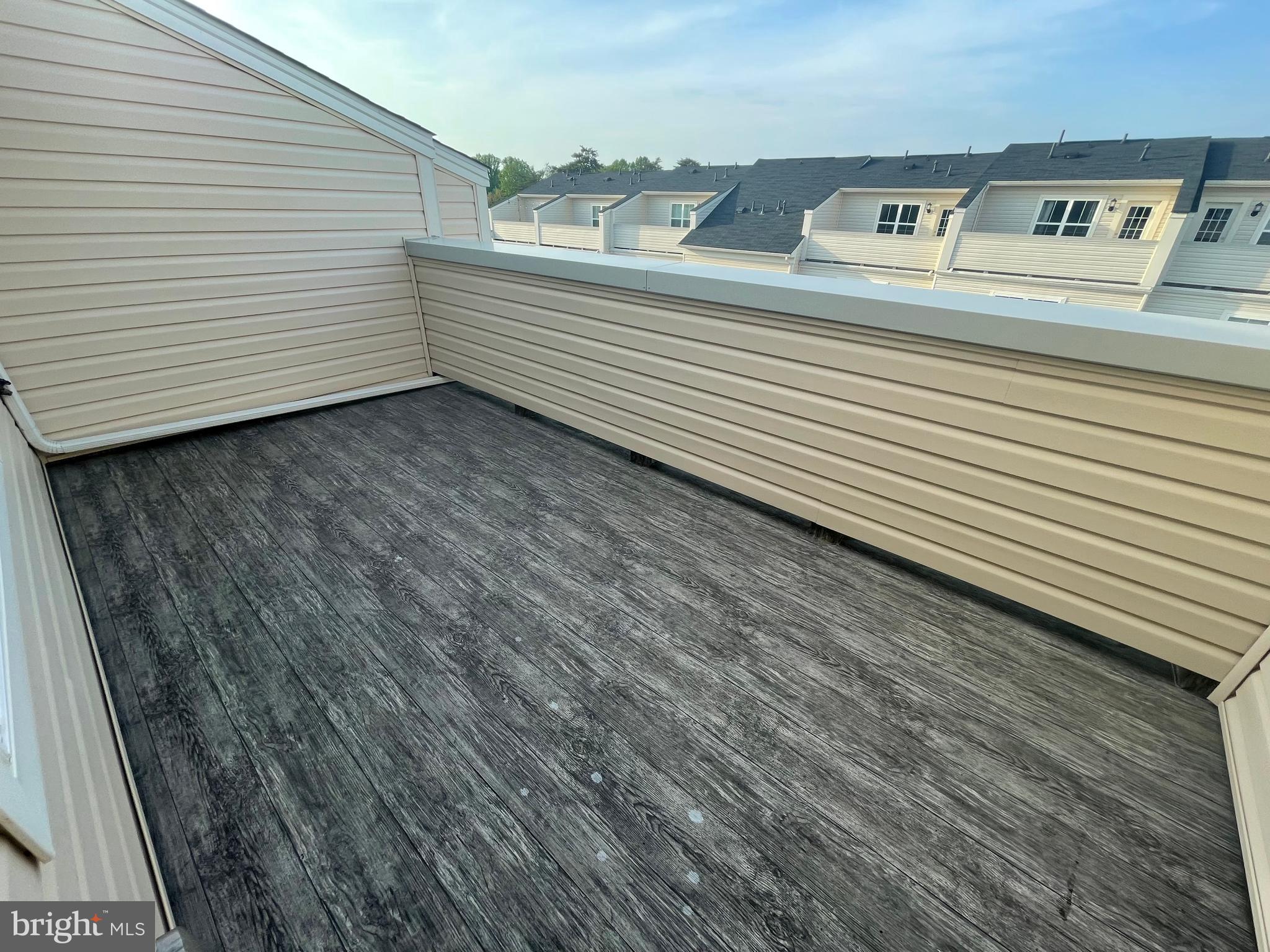 OXFORD SQUARE - Residential Lease