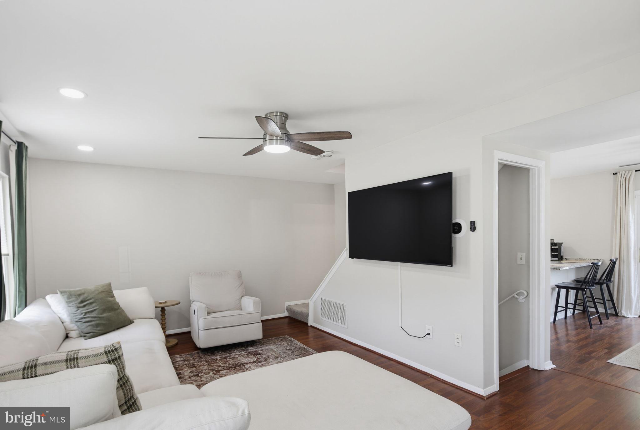 ELIZABETHS LANDING - Residential