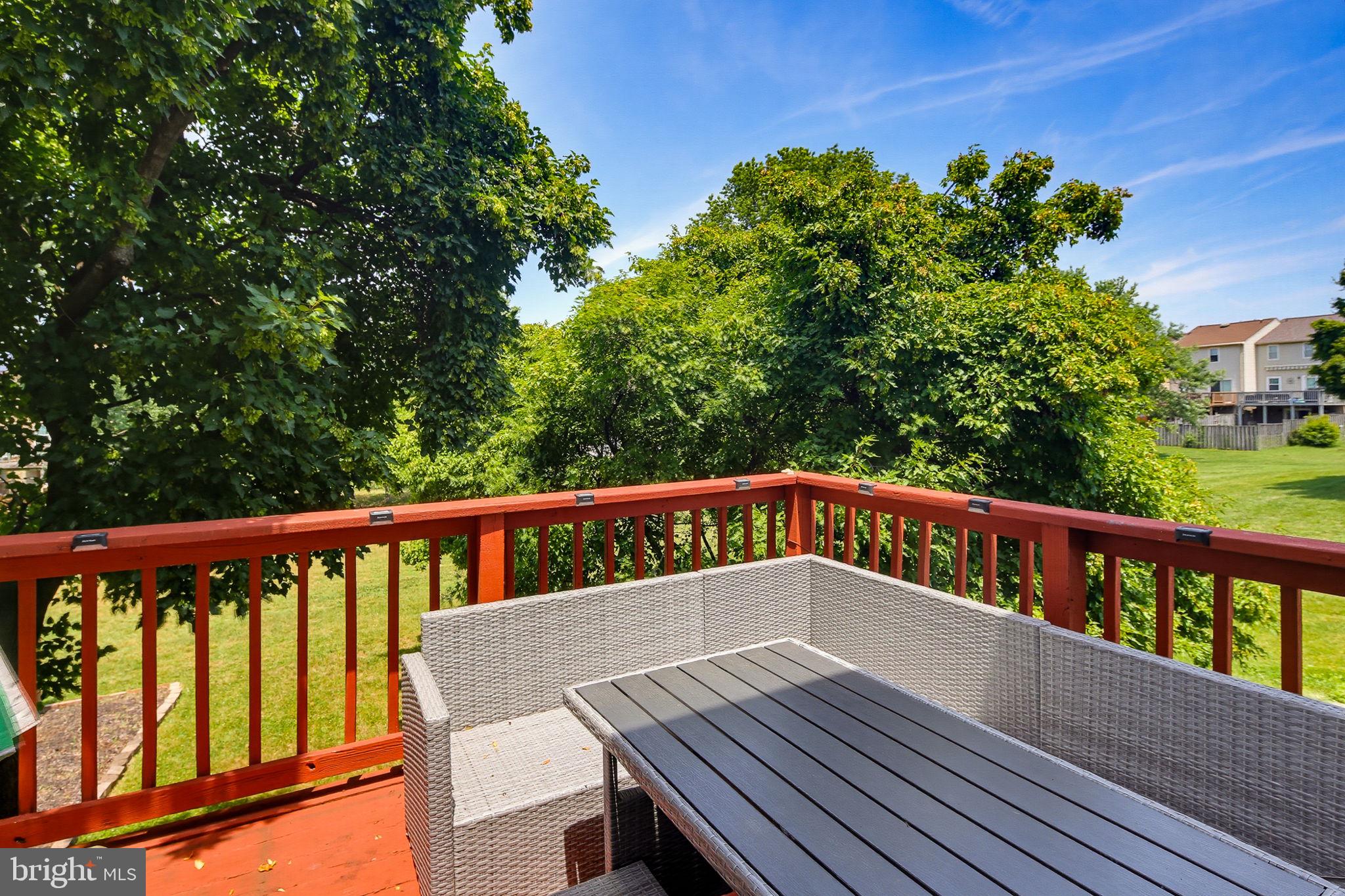 ELIZABETHS LANDING - Residential