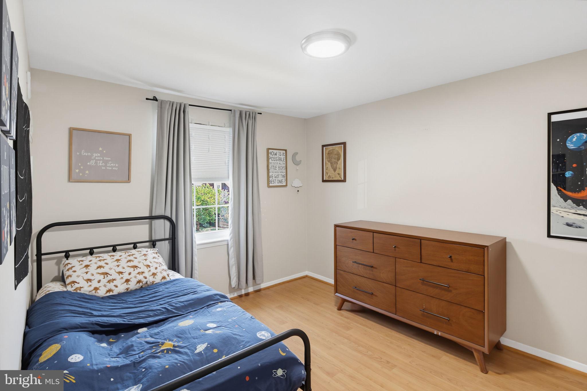 ELIZABETHS LANDING - Residential