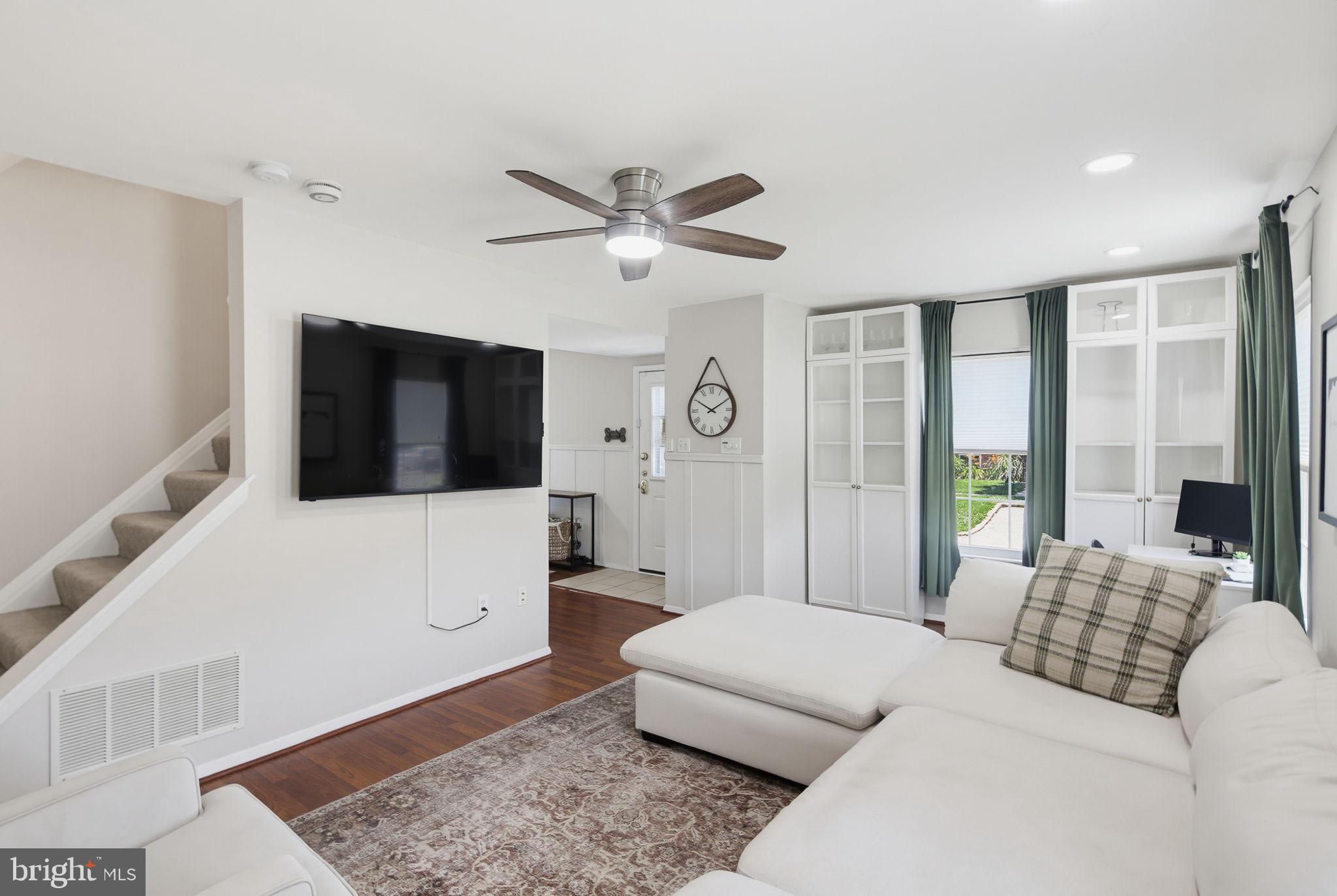 ELIZABETHS LANDING - Residential