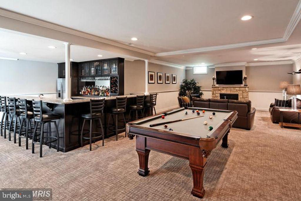 ADDISON HEIGHTS - Residential