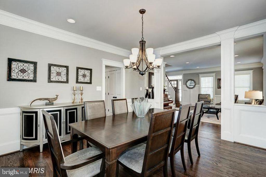 ADDISON HEIGHTS - Residential