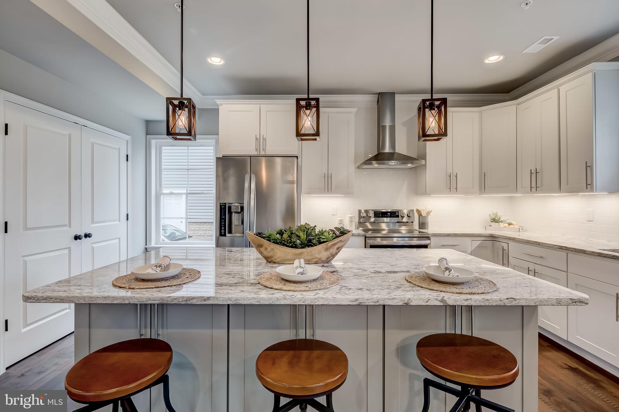 RIVIERA BEACH - Residential