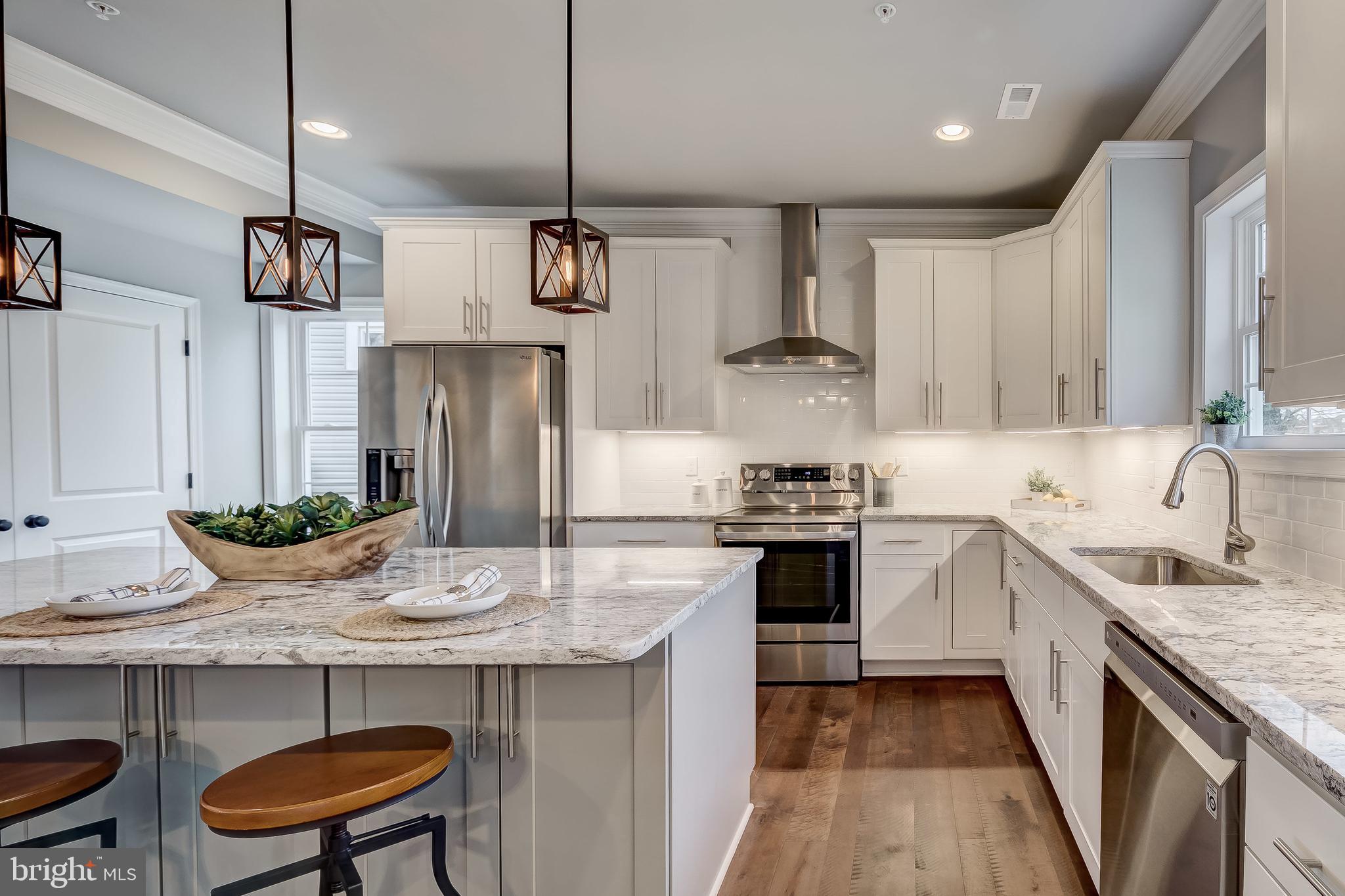 RIVIERA BEACH - Residential