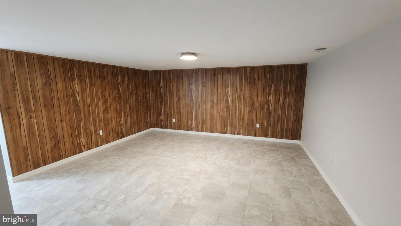 CIPRIANO WOODS - Residential