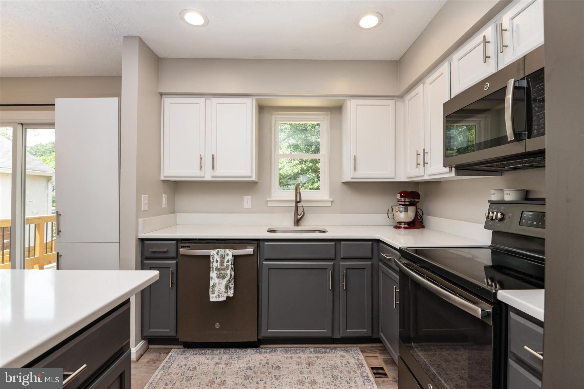 CARROLLTON MANOR - Residential