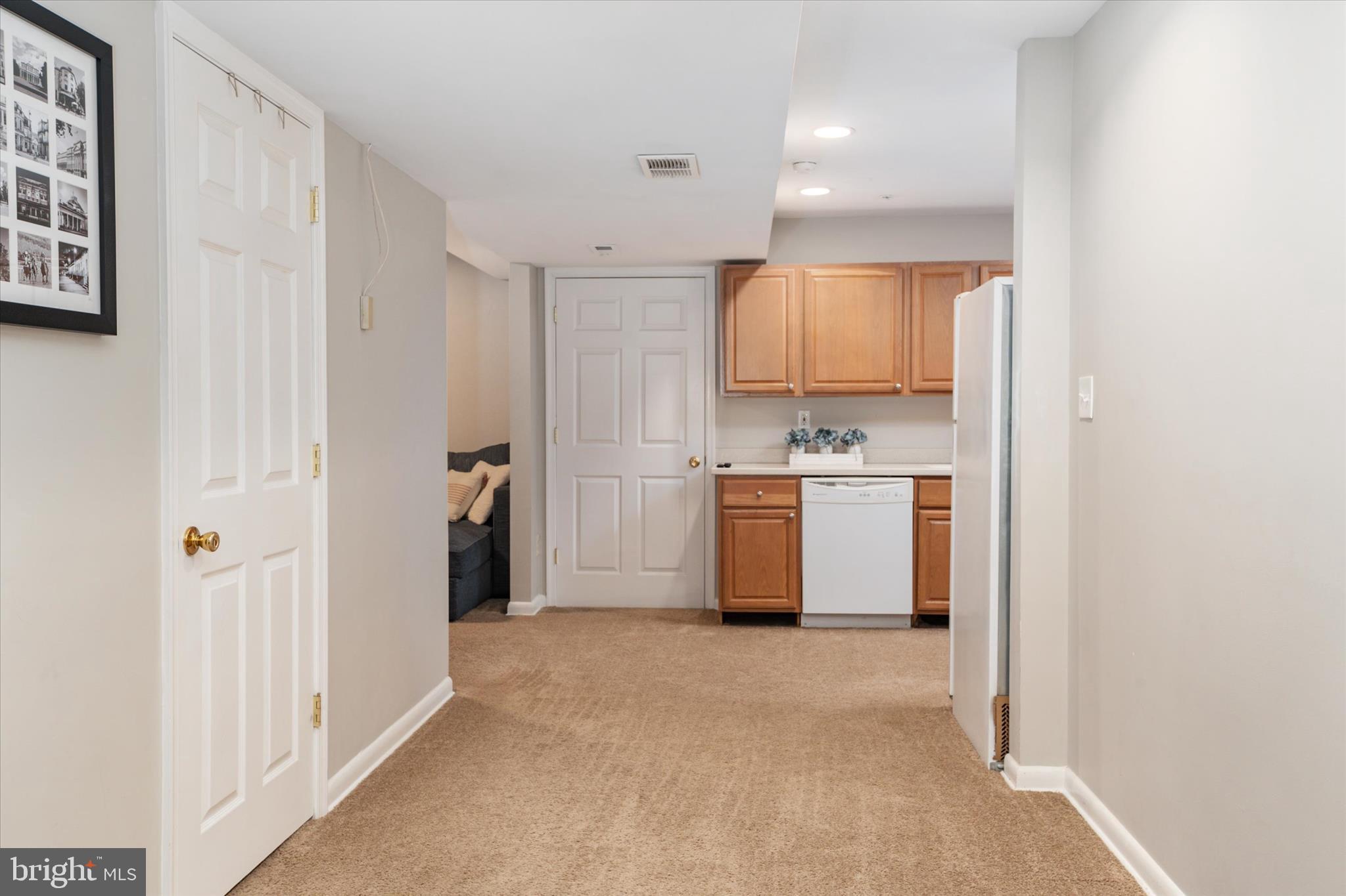 CARROLLTON MANOR - Residential