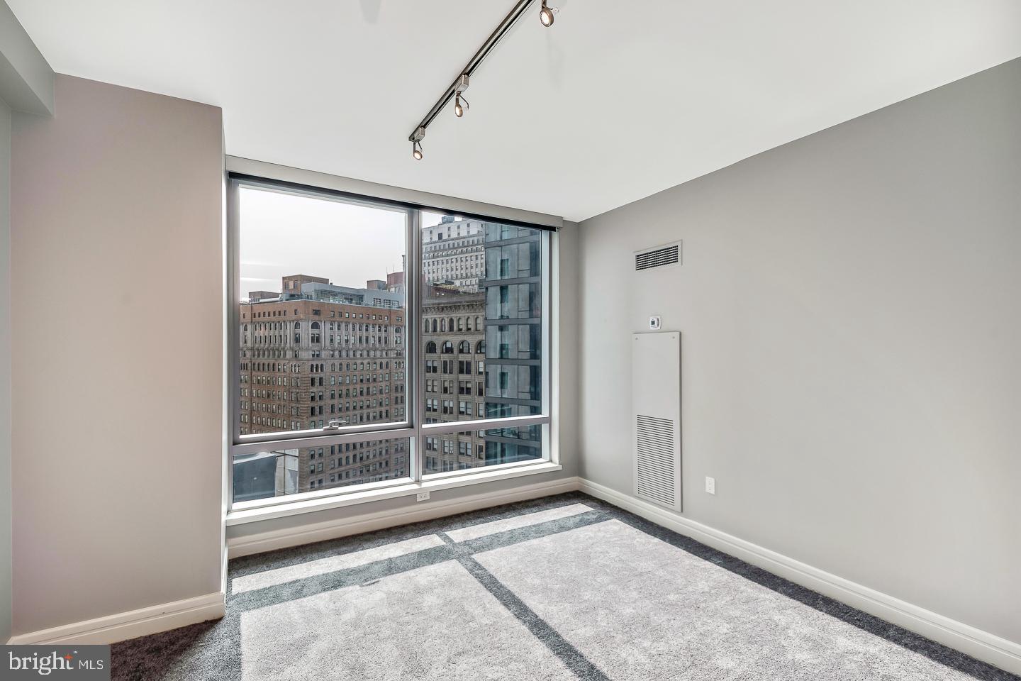 CENTER CITY - Residential