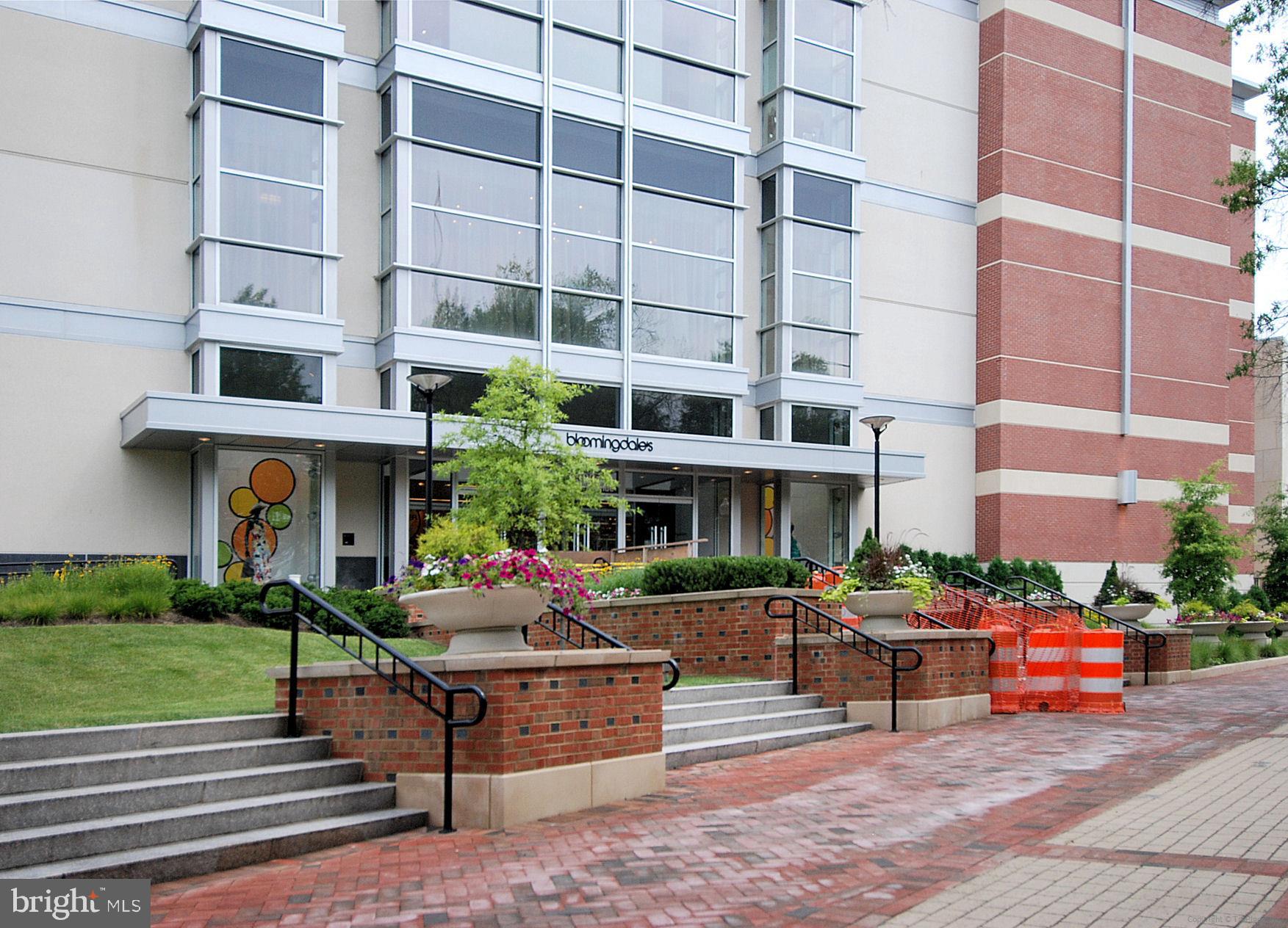 SOMERSET HOUSE CONDOS - Residential