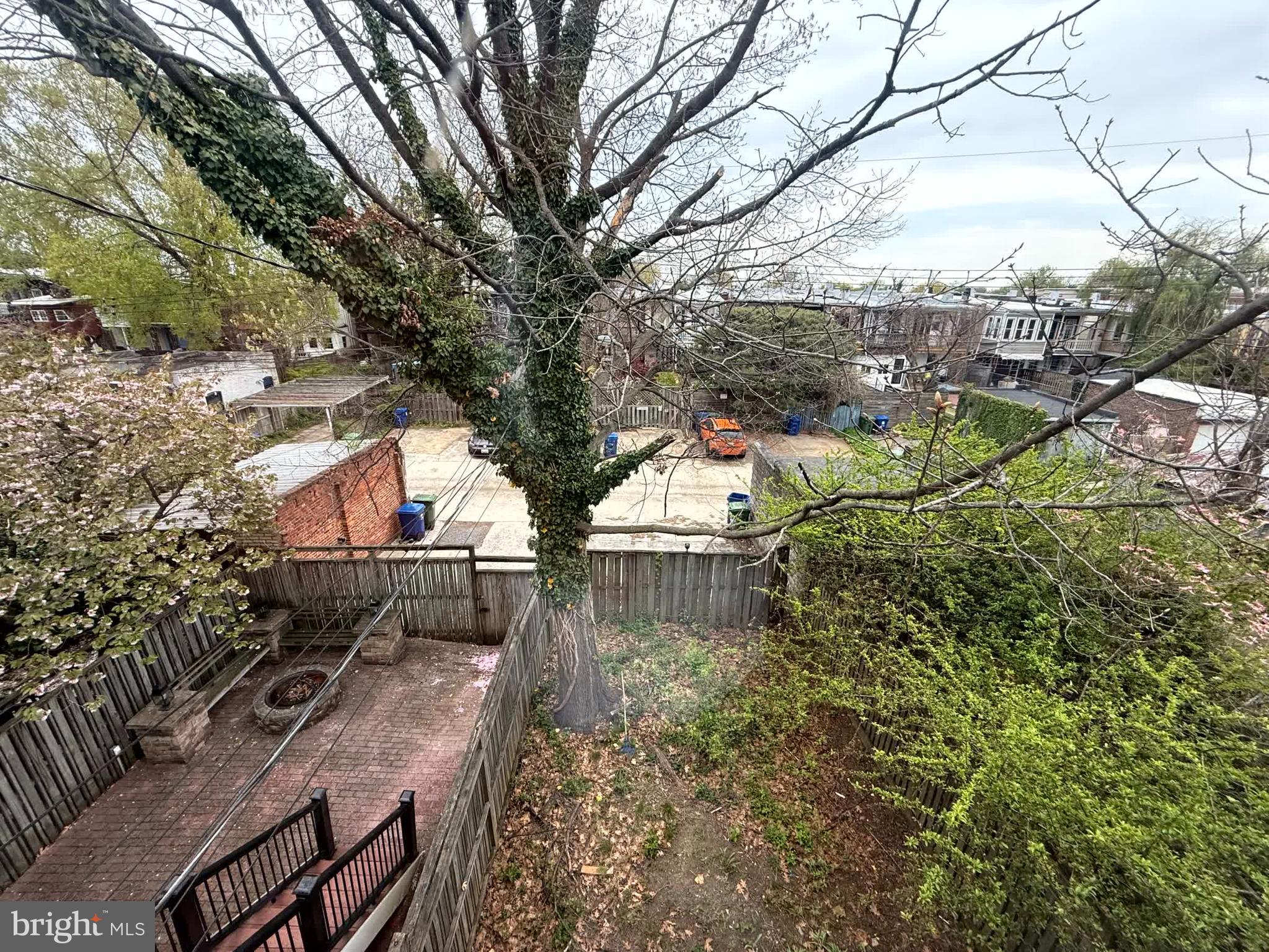 CHARLES VILLAGE - Residential
