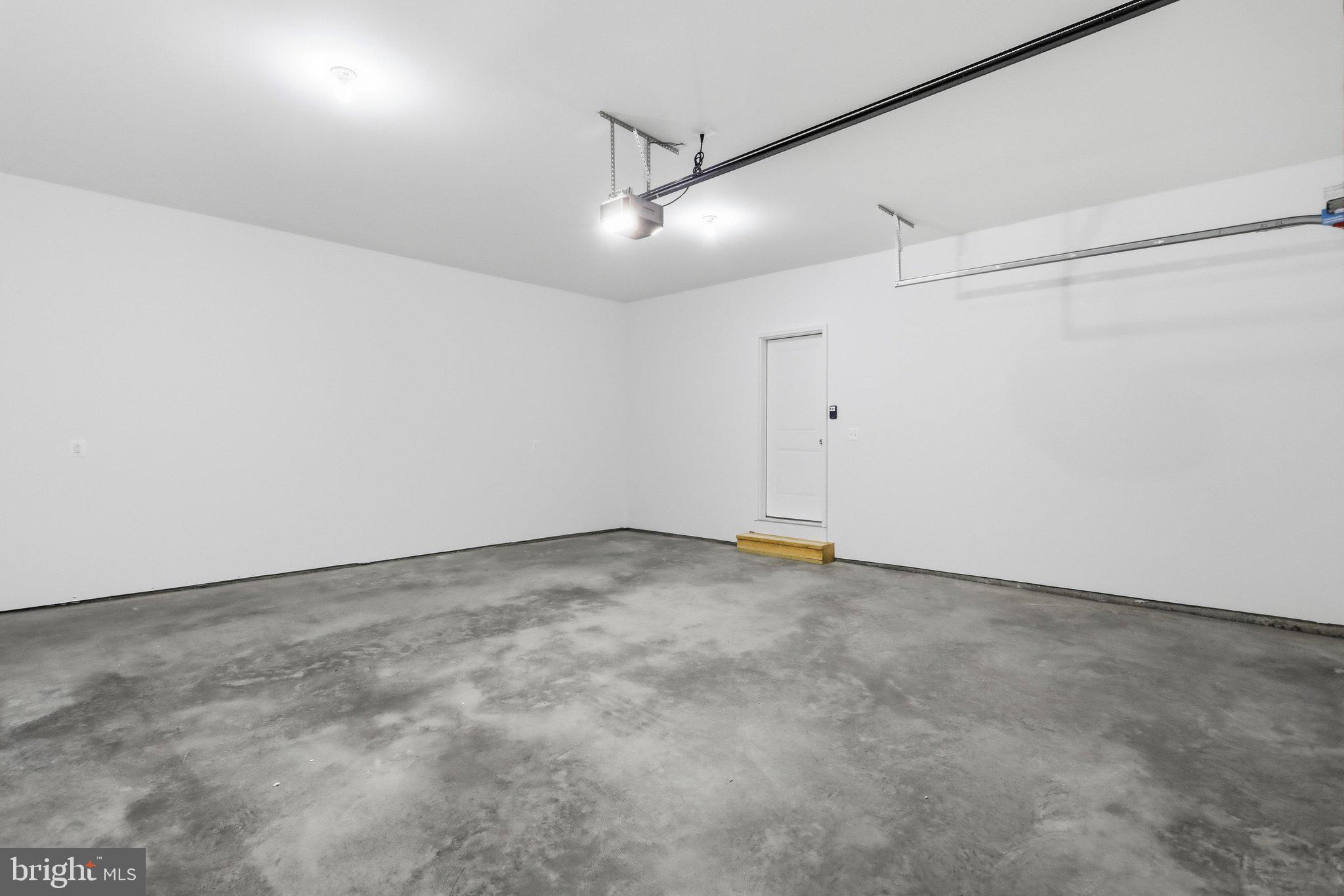 TWIN LAKES EAST - Residential