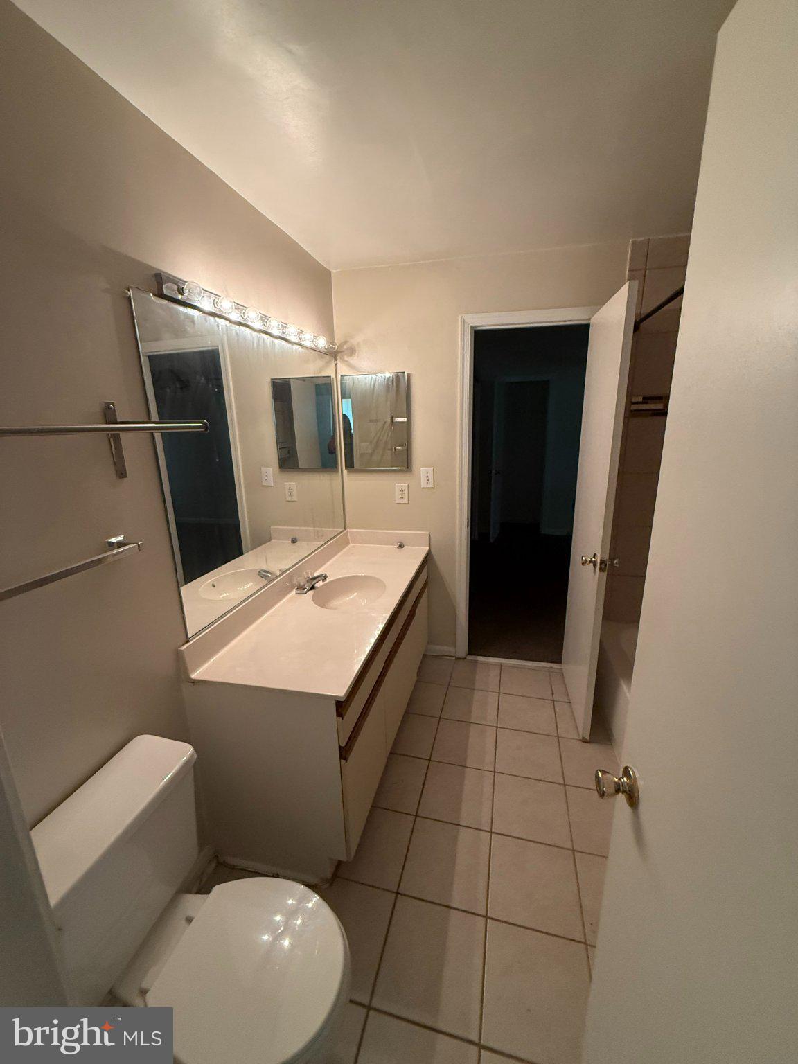 VISTAS AT LAKE ARBOR - Residential